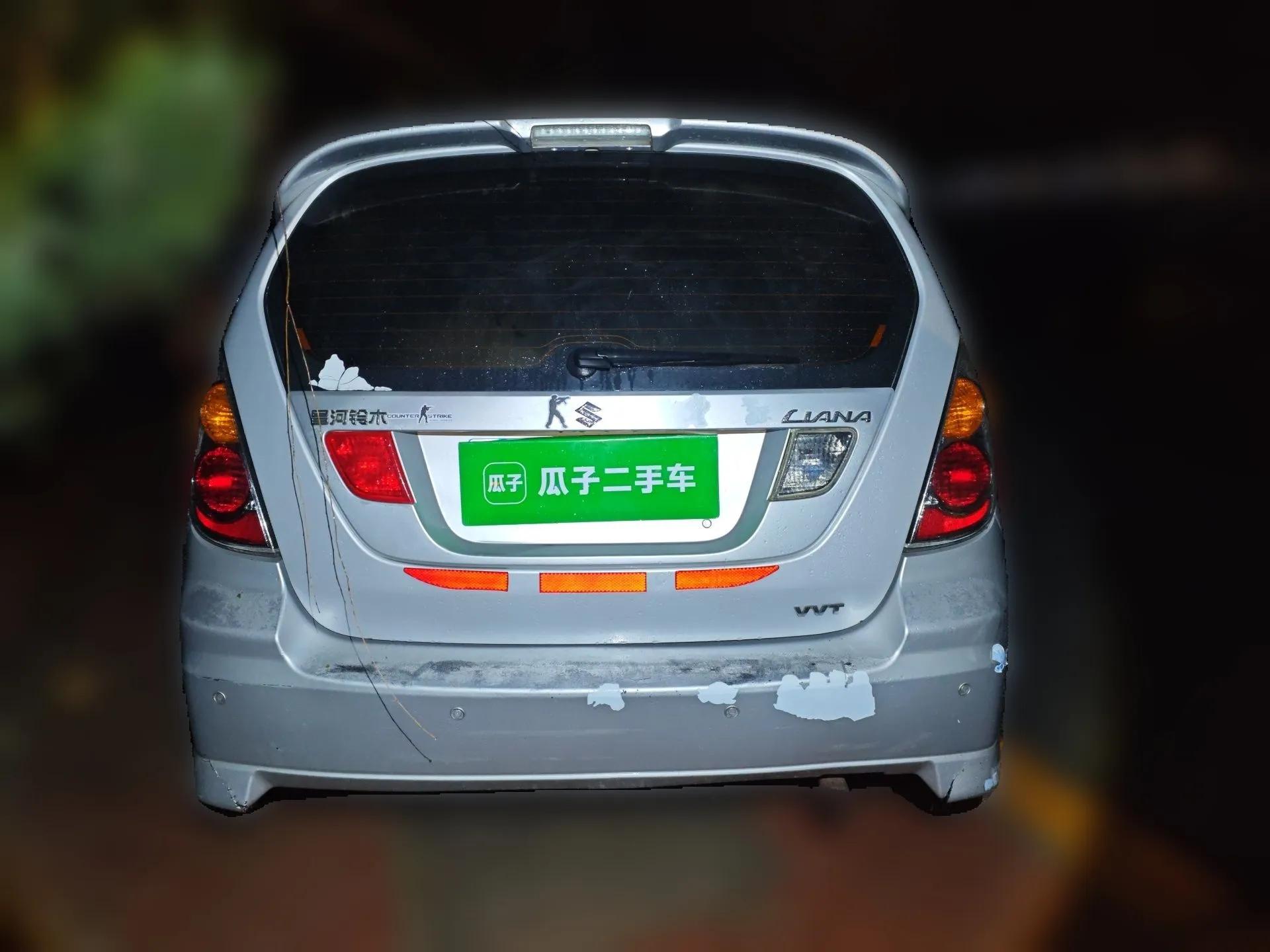 Suzuki Liana 2012 Hatchback 1.4L Manual Economy Model — миниатюра 5