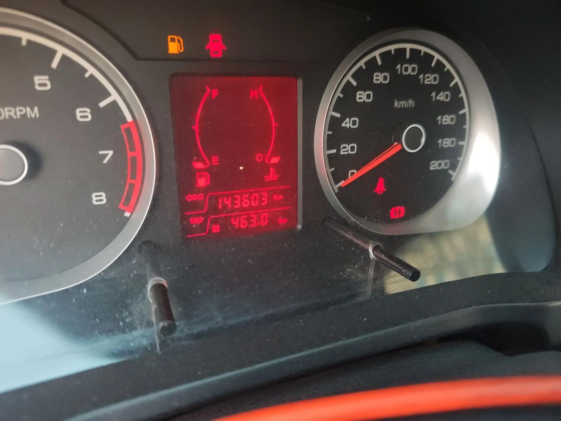 Suzuki Liana 2013 Hatchback 1.4L Manual Luxury Model — миниатюра 13
