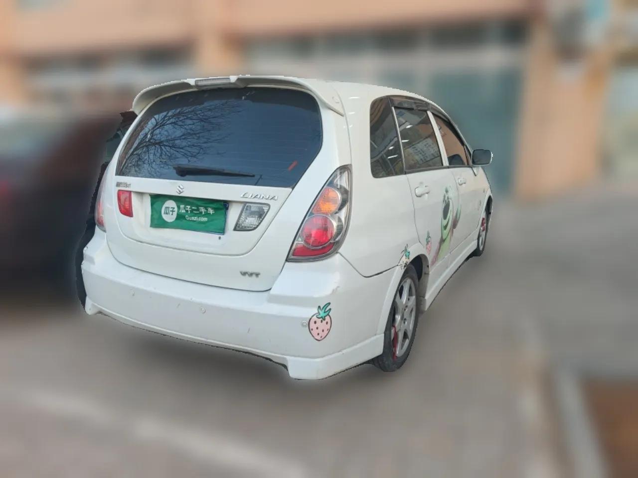 Suzuki Liana 2013 Hatchback 1.4L Manual Luxury Model — миниатюра 6