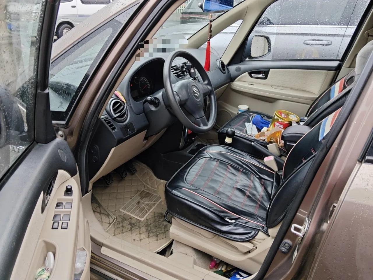Suzuki SX4 S-Cross 2011 1.6L Manual Comfort Version — миниатюра 17