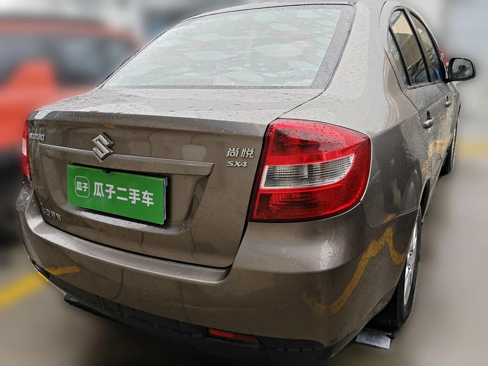 Suzuki SX4 S-Cross 2011 1.6L Manual Comfort Version — миниатюра 5