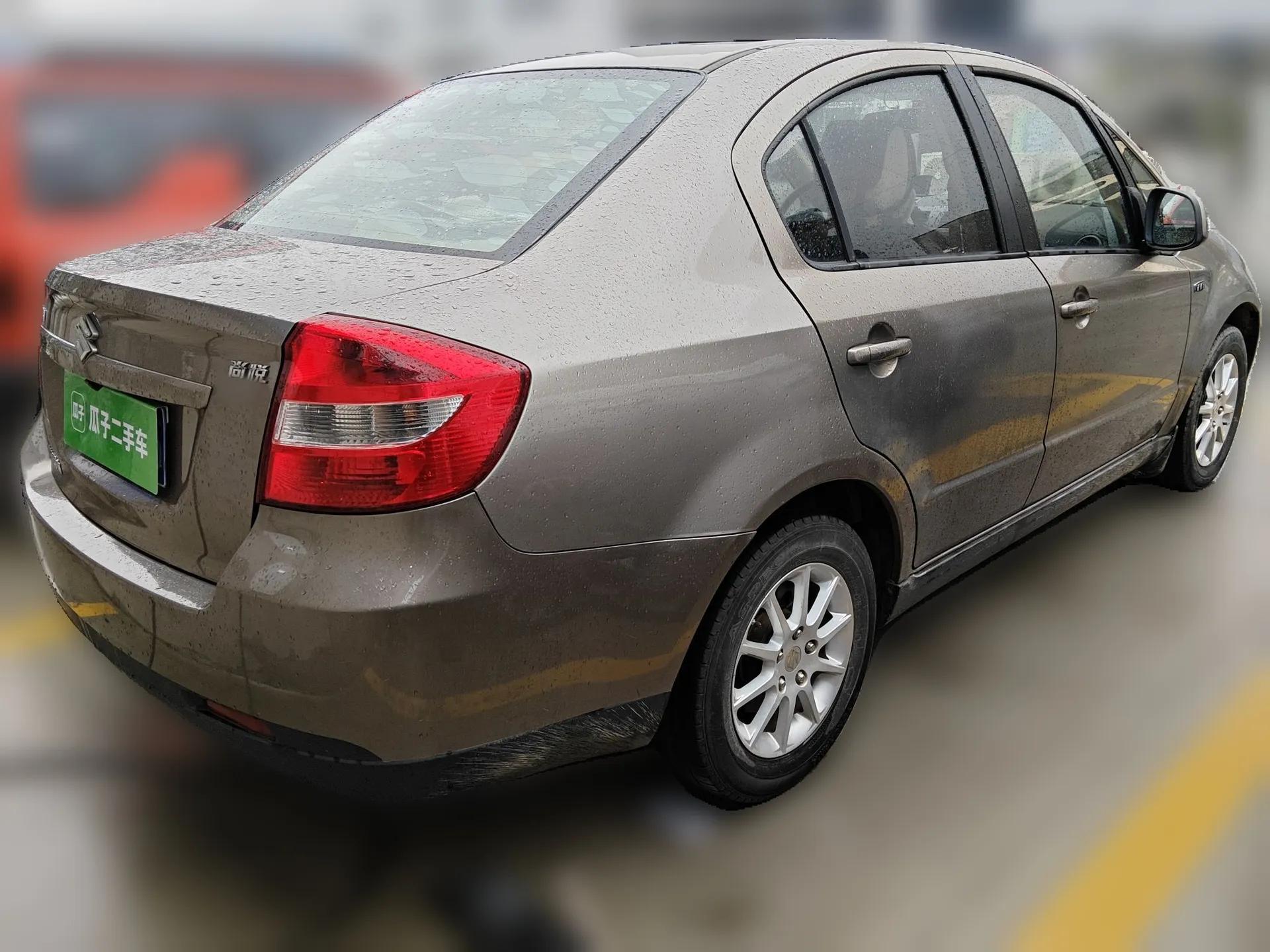 Suzuki SX4 S-Cross 2011 1.6L Manual Comfort Version — миниатюра 6