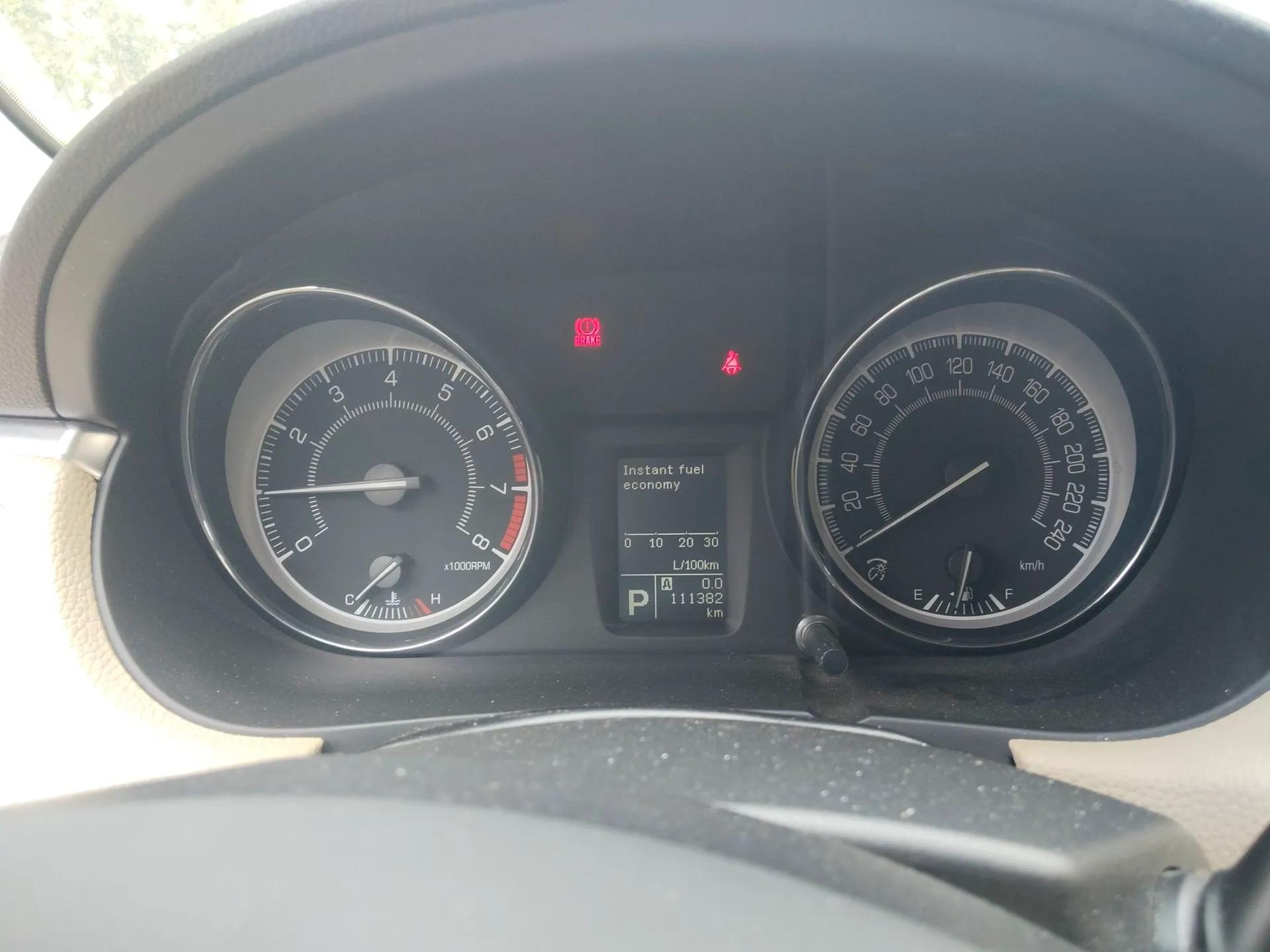 Suzuki Kizashi 2011 2.4L Two-Wheel Drive CVT Standard Edition — миниатюра 12