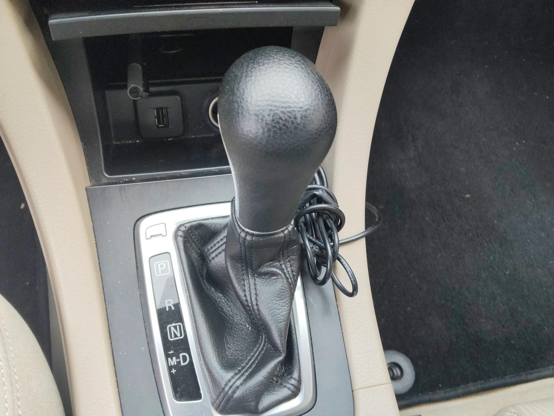 Suzuki Kizashi 2011 2.4L Two-Wheel Drive CVT Standard Edition — миниатюра 15