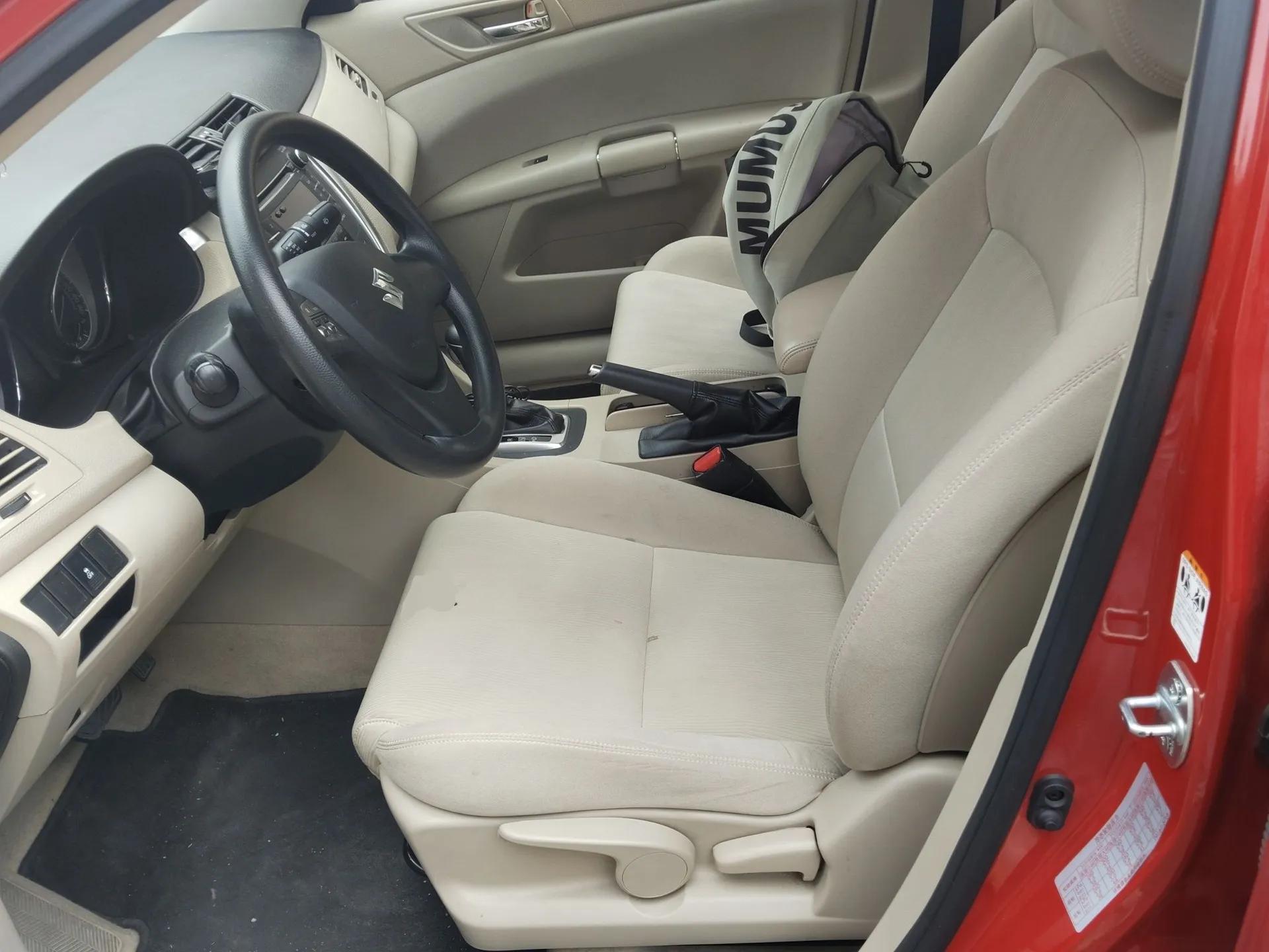 Suzuki Kizashi 2011 2.4L Two-Wheel Drive CVT Standard Edition — миниатюра 16