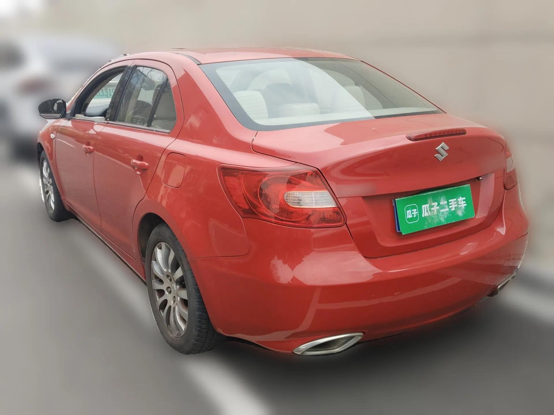 Suzuki Kizashi 2011 2.4L Two-Wheel Drive CVT Standard Edition — миниатюра 4