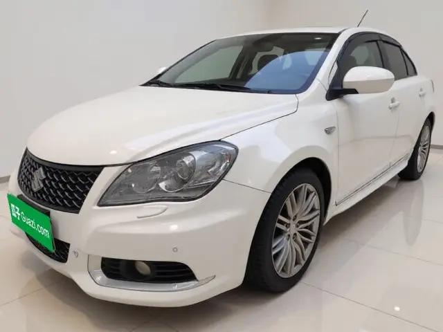 Suzuki Kizashi 2011 2.4L Two-Wheel Drive Luxury Navigation Edition
