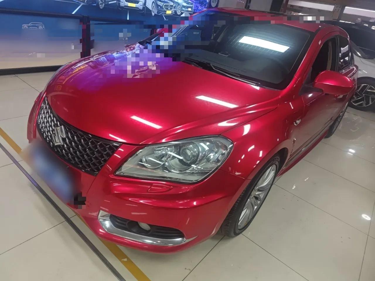Suzuki Kizashi 2011 2.4L Two-Wheel Drive Sport with Navigation — миниатюра 1