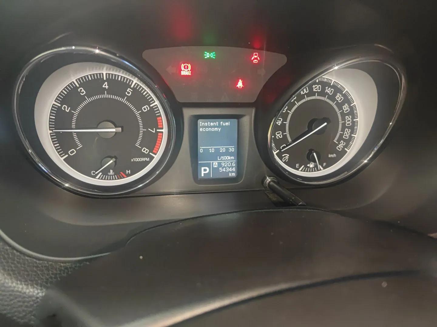 Suzuki Kizashi 2011 2.4L Two-Wheel Drive Sport with Navigation — миниатюра 15