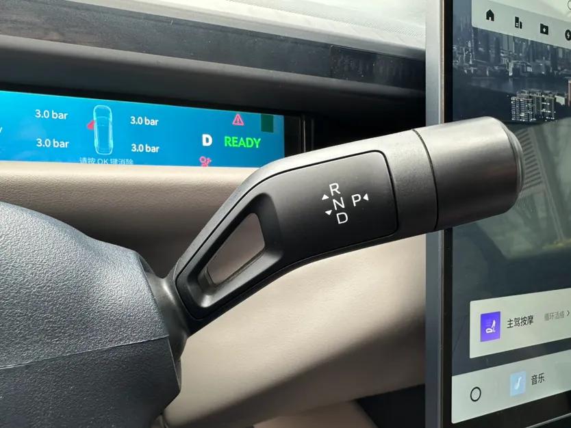 Lynk & Co Z10 2025 STARBUFF 95 kWh 680 km All-Wheel Drive Intelligent Driving — миниатюра 11