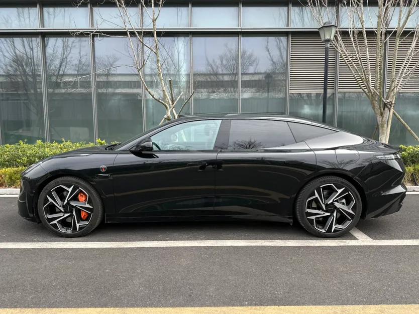 Lynk & Co Z10 2025 STARBUFF 95 kWh 680 km All-Wheel Drive Intelligent Driving — миниатюра 4