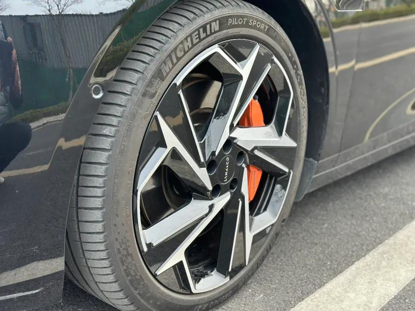 Lynk & Co Z10 2025 STARBUFF 95 kWh 680 km All-Wheel Drive Intelligent Driving — миниатюра 5