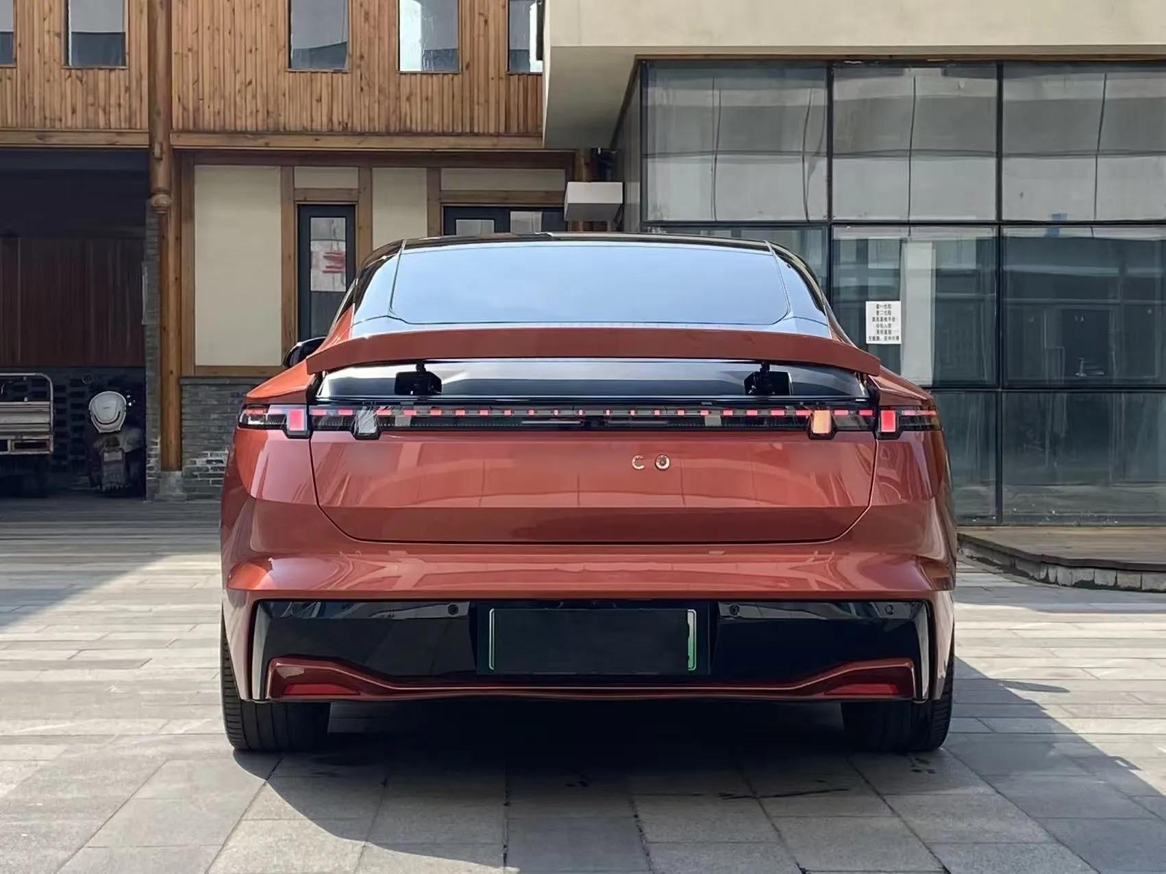 Lynk & Co Z10 2025 95 kWh 702 km All-Wheel Drive Intelligent Driving Ultra — миниатюра 3