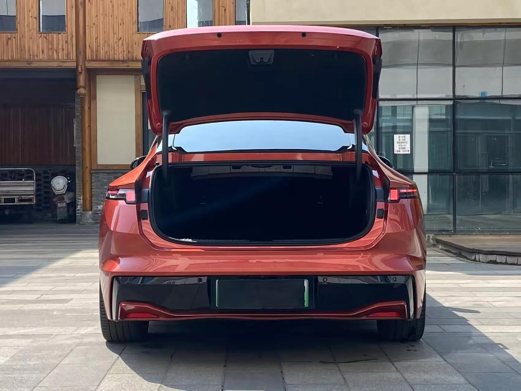 Lynk & Co Z10 2025 95 kWh 702 km All-Wheel Drive Intelligent Driving Ultra — миниатюра 21