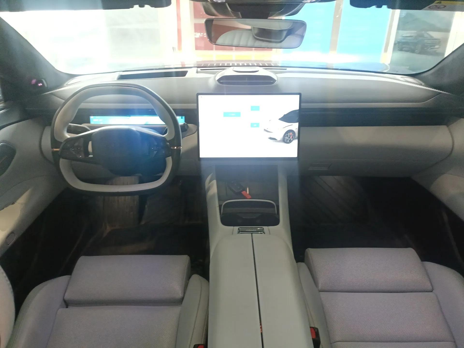 Lynk & Co Z10 2025 95 kWh 702 km All-Wheel Drive Intelligent Driving Ultra — миниатюра 12