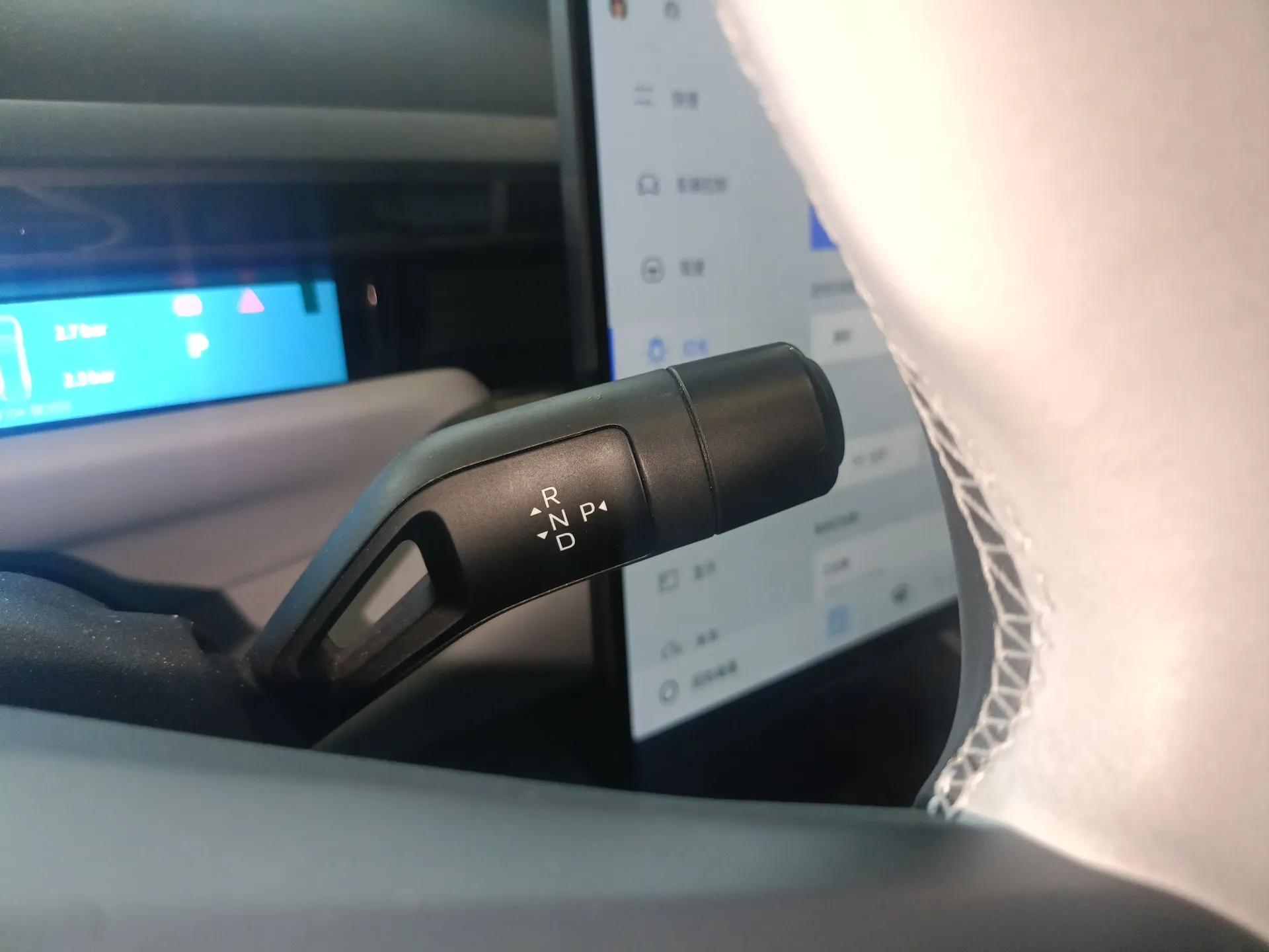 Lynk & Co Z10 2025 95 kWh 702 km All-Wheel Drive Intelligent Driving Ultra — миниатюра 16