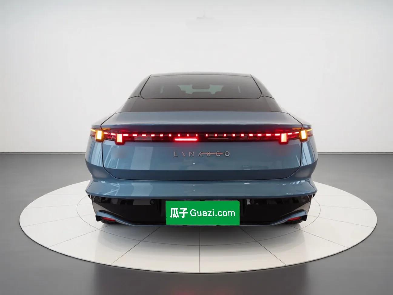 Lynk & Co Z10 2025 95 kWh 702 km All-Wheel Drive Intelligent Driving Ultra — миниатюра 3