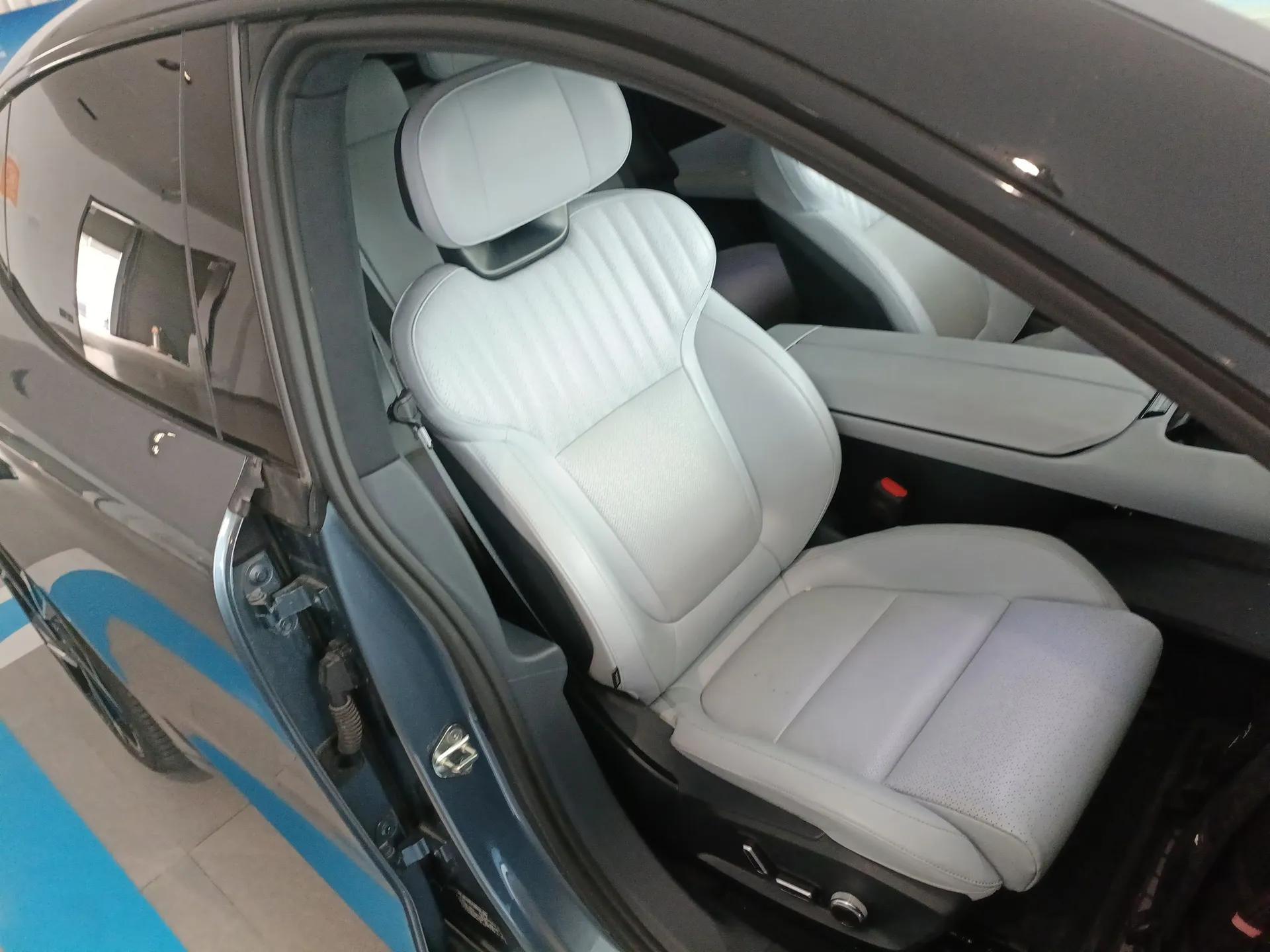 Lynk & Co Z10 2025 95 kWh 702 km All-Wheel Drive Intelligent Driving Ultra — миниатюра 23