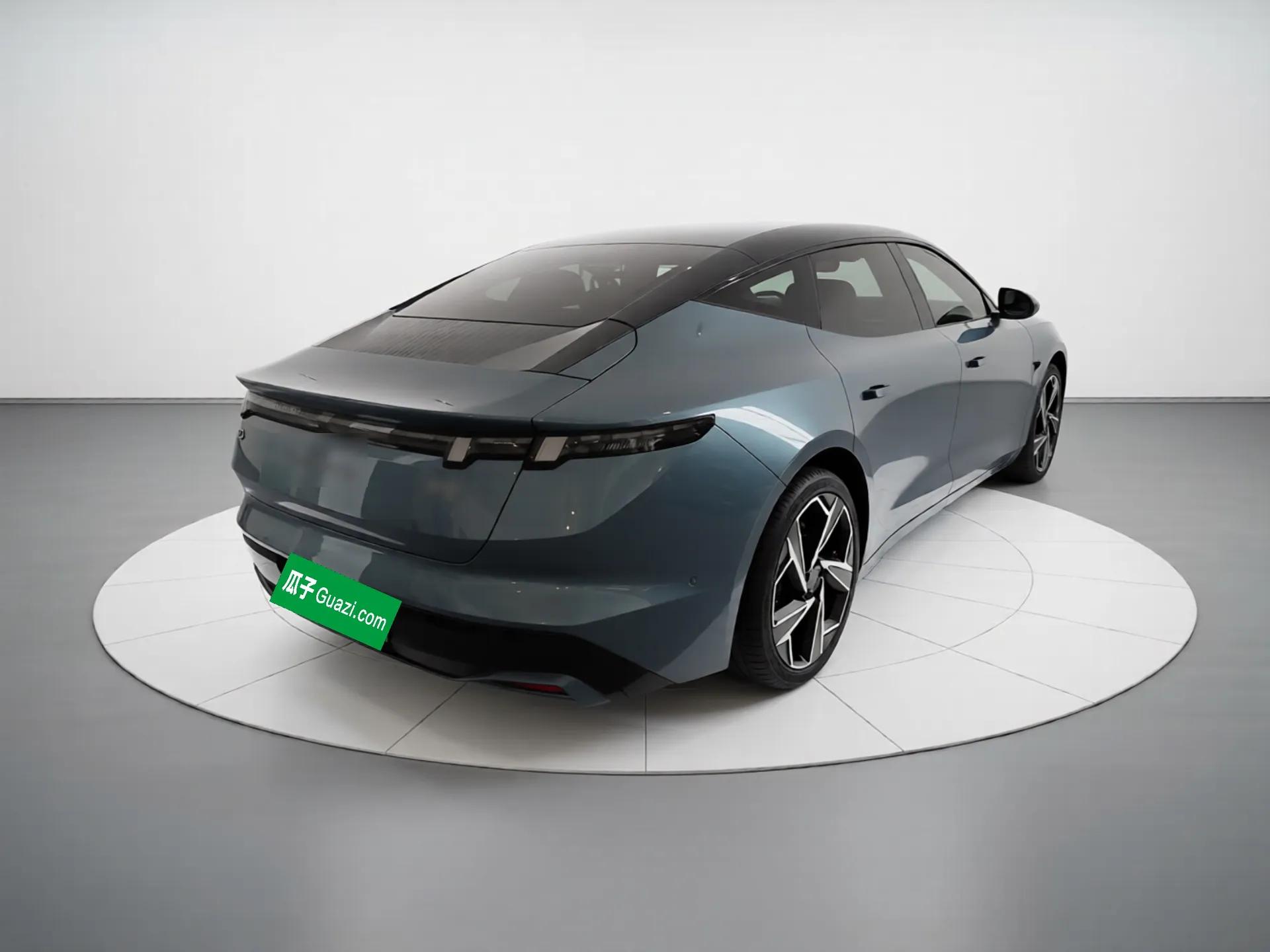 Lynk & Co Z10 2025 95 kWh 702 km All-Wheel Drive Intelligent Driving Ultra — миниатюра 4