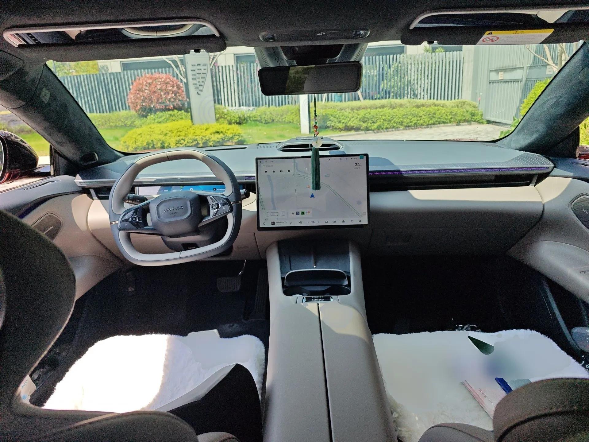 Lynk & Co Z10 2025 95 kWh 702 km All-Wheel Drive Intelligent Driving Ultra — миниатюра 10