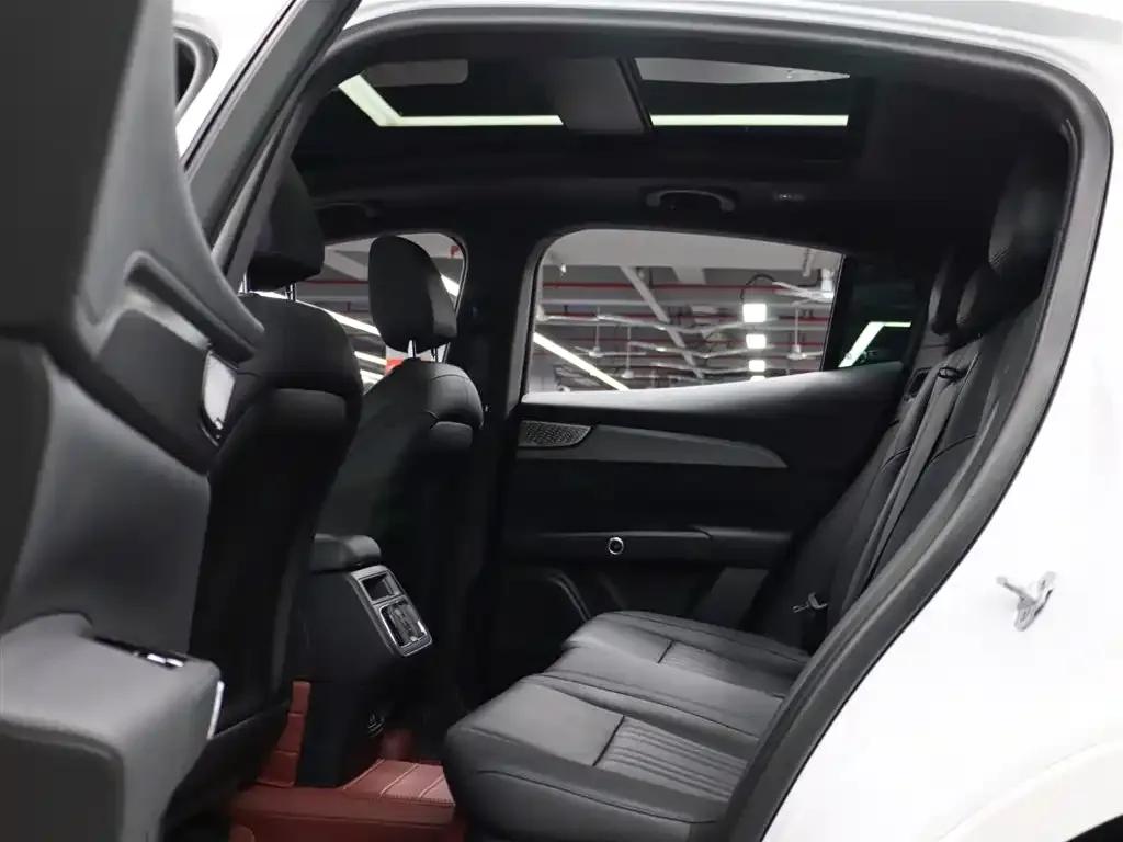 2023 Grecale 2.0T GT — миниатюра 23