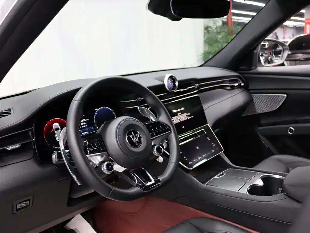 2023 Grecale 2.0T GT — миниатюра 9