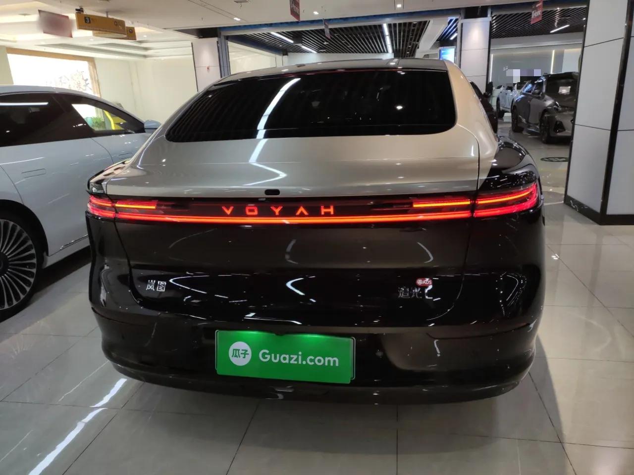VOYAH Lantu Chiguang L 2026 Four-Wheel-Drive Ultra — миниатюра 3