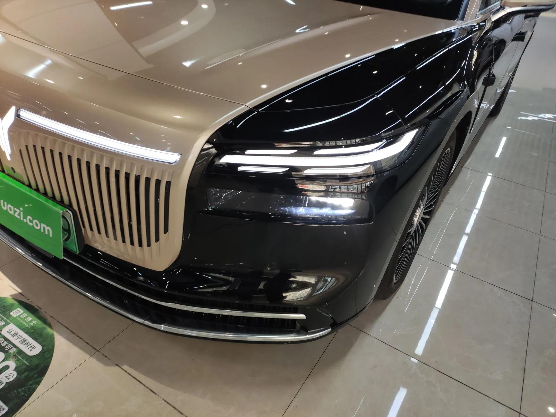 VOYAH Lantu Chiguang L 2026 Four-Wheel-Drive Ultra — миниатюра 5