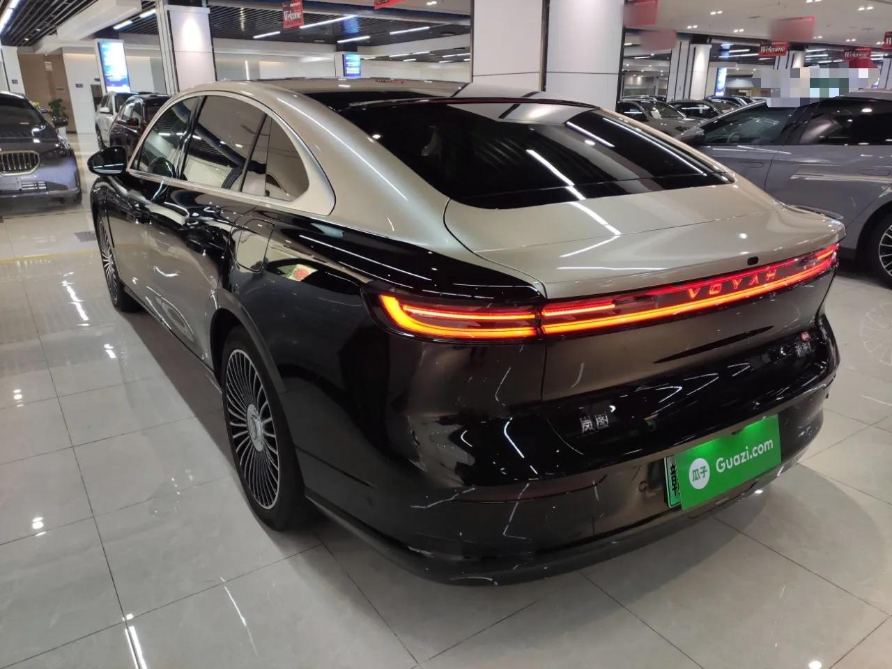 VOYAH Lantu Chiguang L 2026 Four-Wheel-Drive Ultra — миниатюра 7