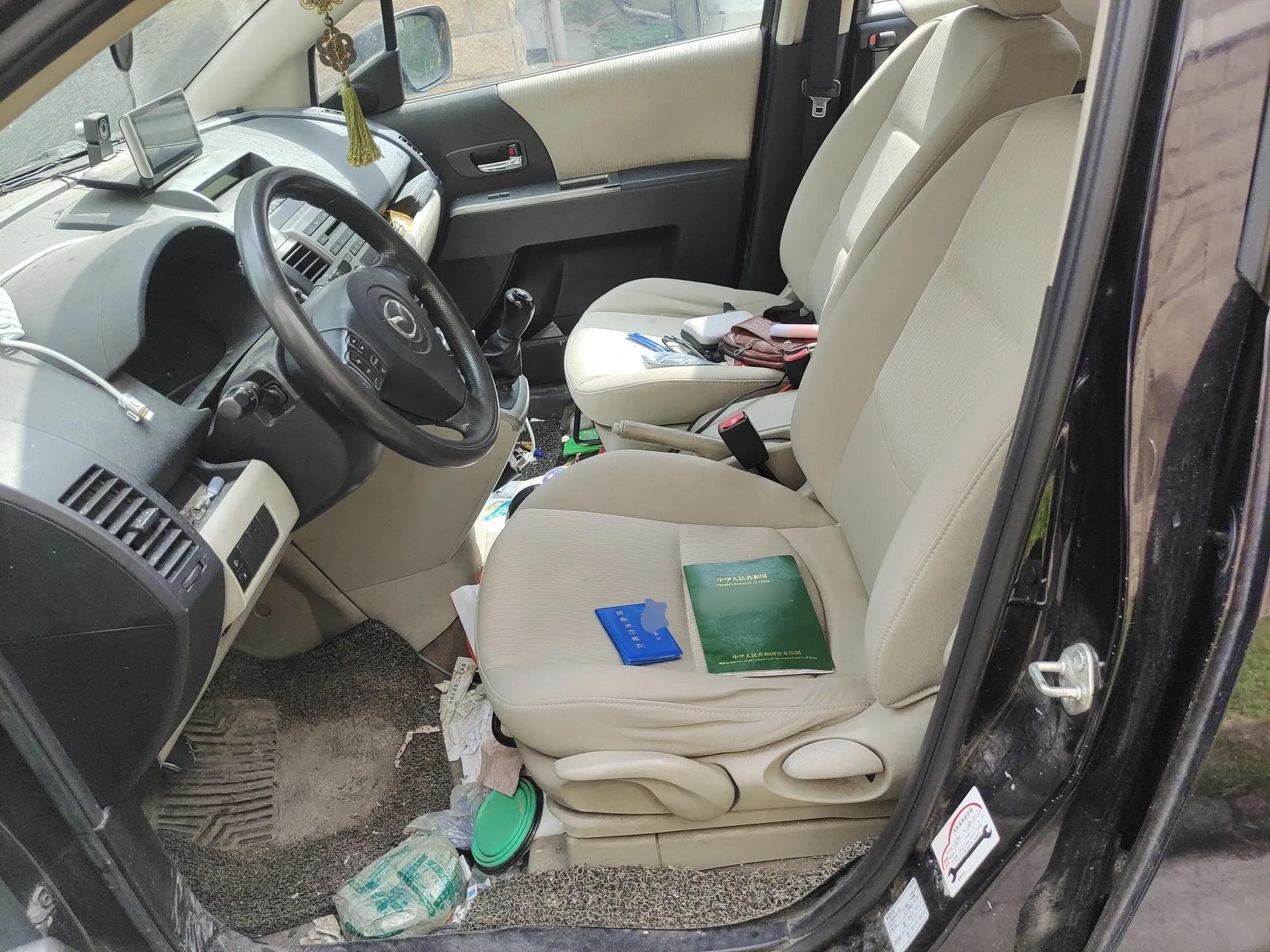 Mazda 5 2008 2.0 Manual Comfort Version — миниатюра 16