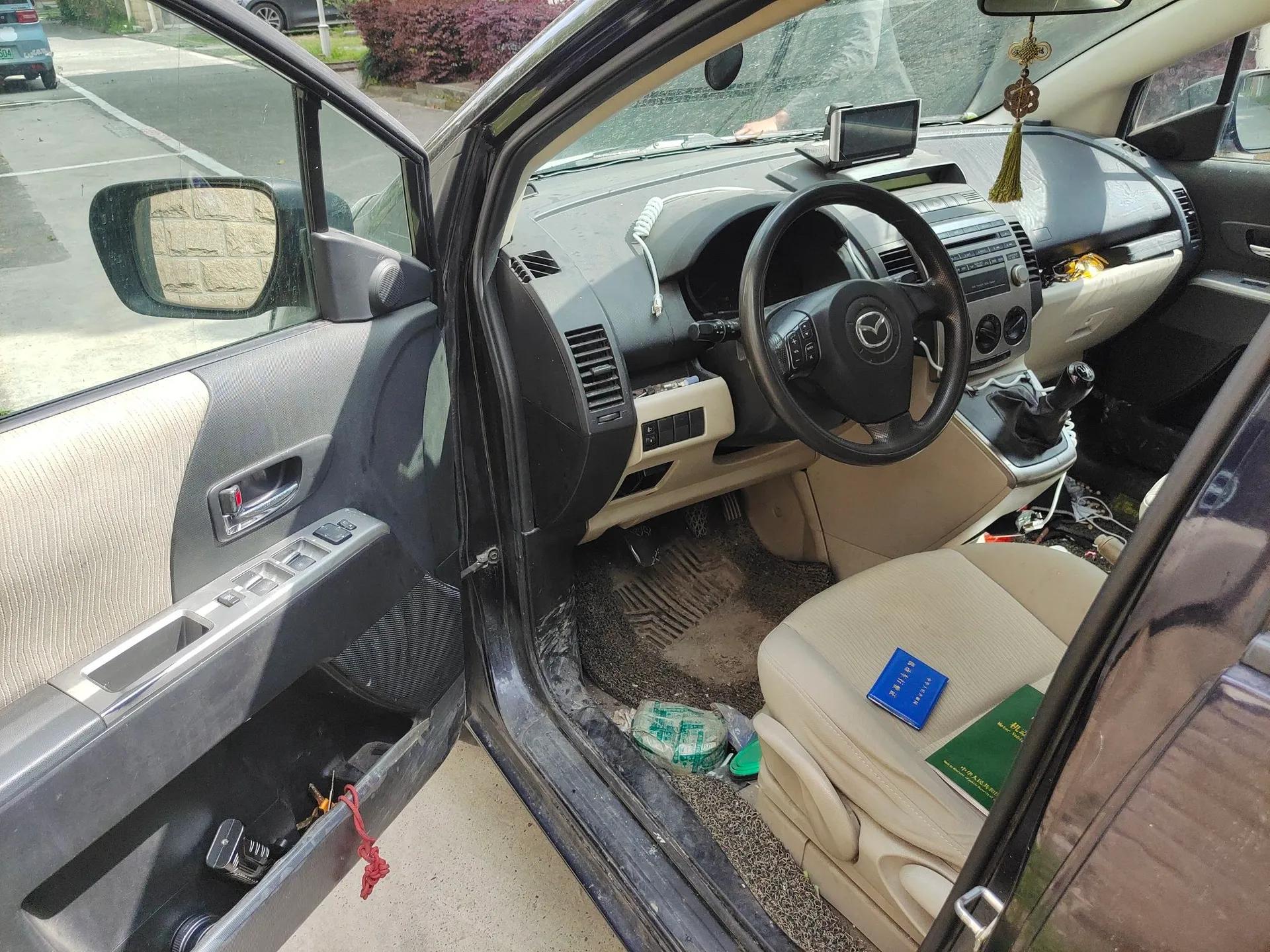 Mazda 5 2008 2.0 Manual Comfort Version — миниатюра 17