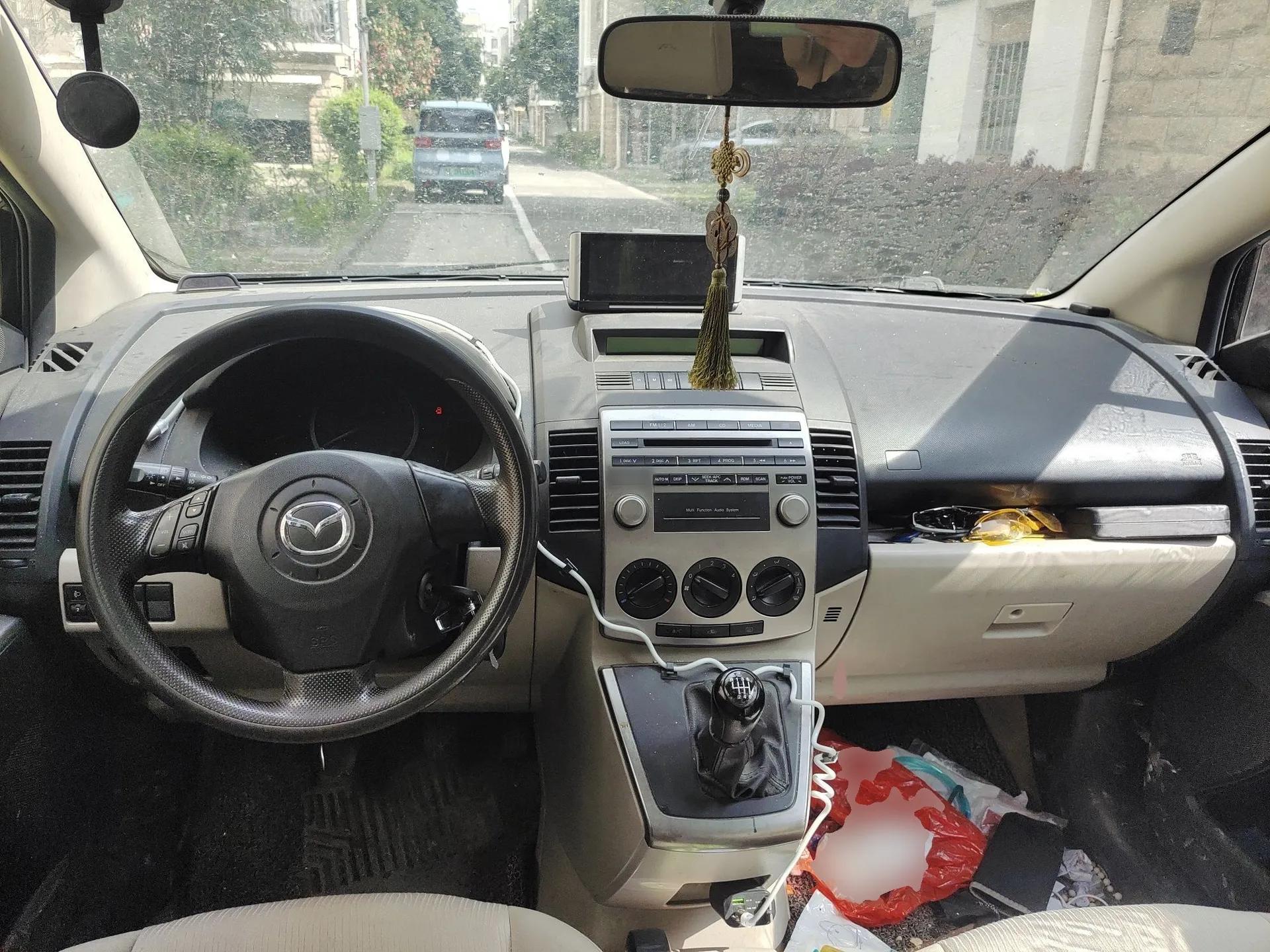 Mazda 5 2008 2.0 Manual Comfort Version — миниатюра 10