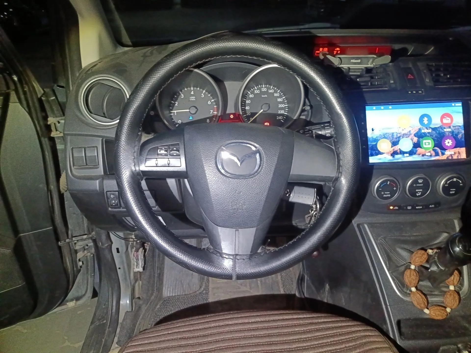 Mazda 5 2011 2.0L Manual Comfort Edition — миниатюра 11