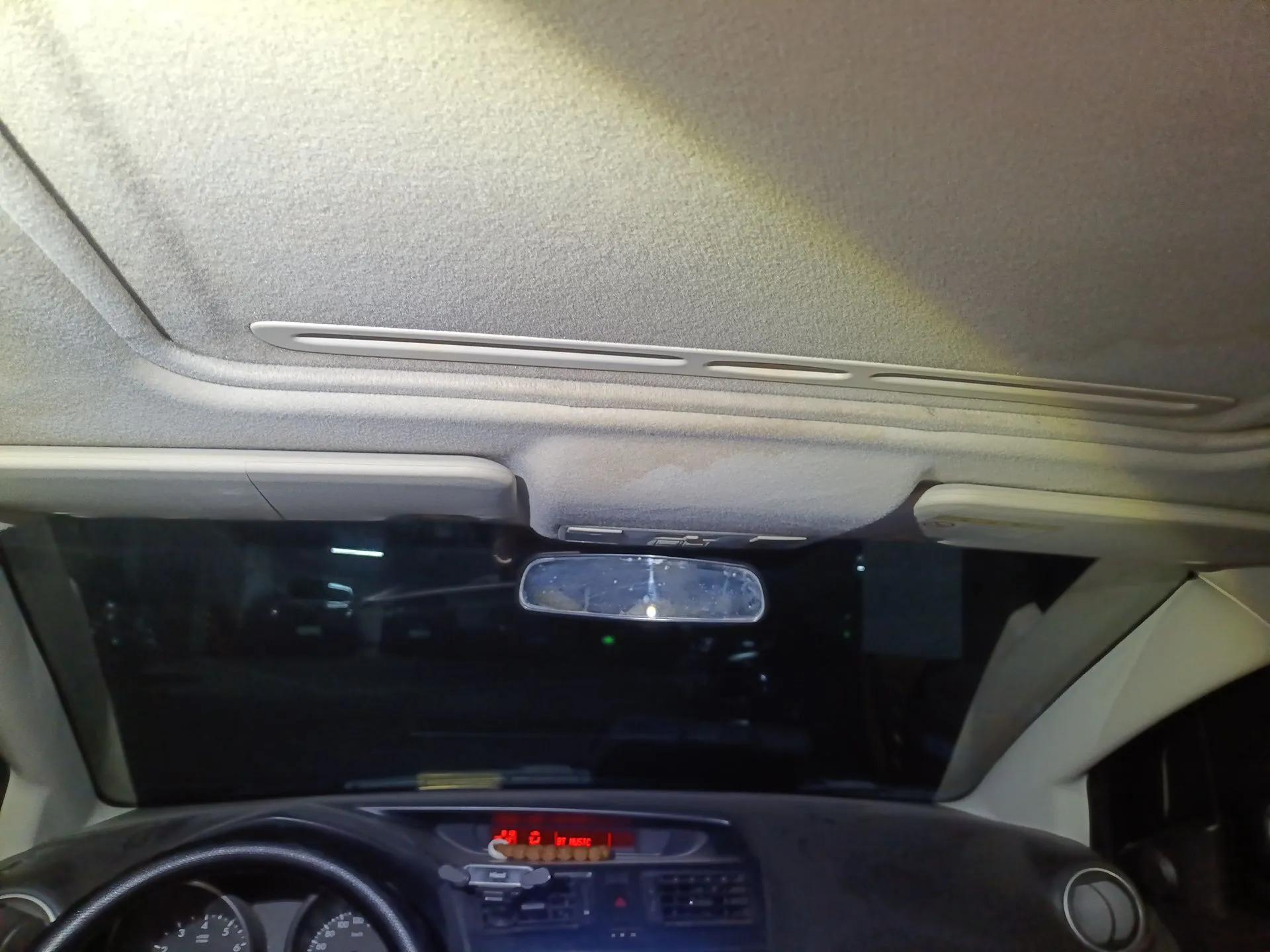Mazda 5 2011 2.0L Manual Comfort Edition — миниатюра 19