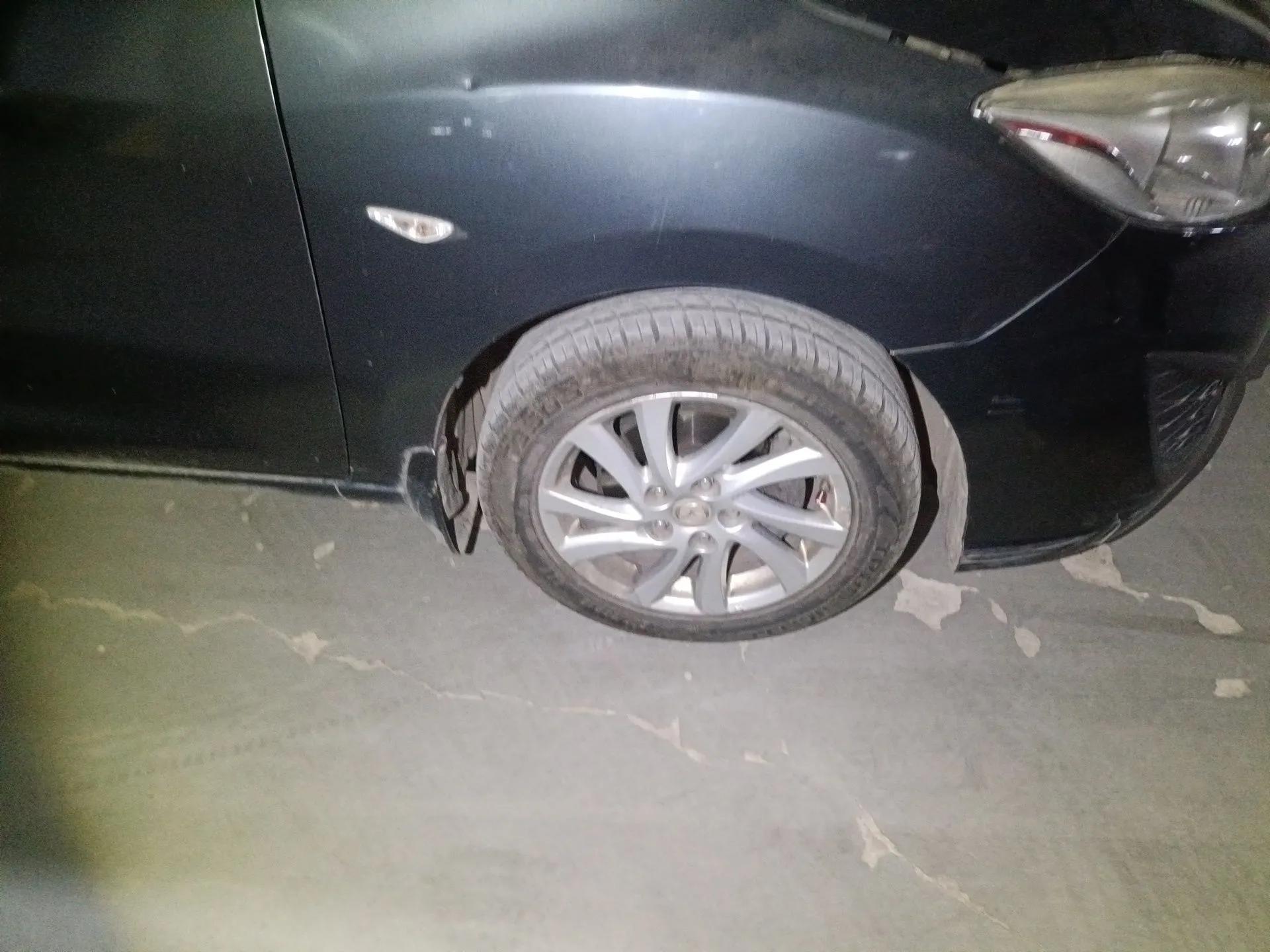 Mazda 5 2011 2.0L Manual Comfort Edition — миниатюра 8
