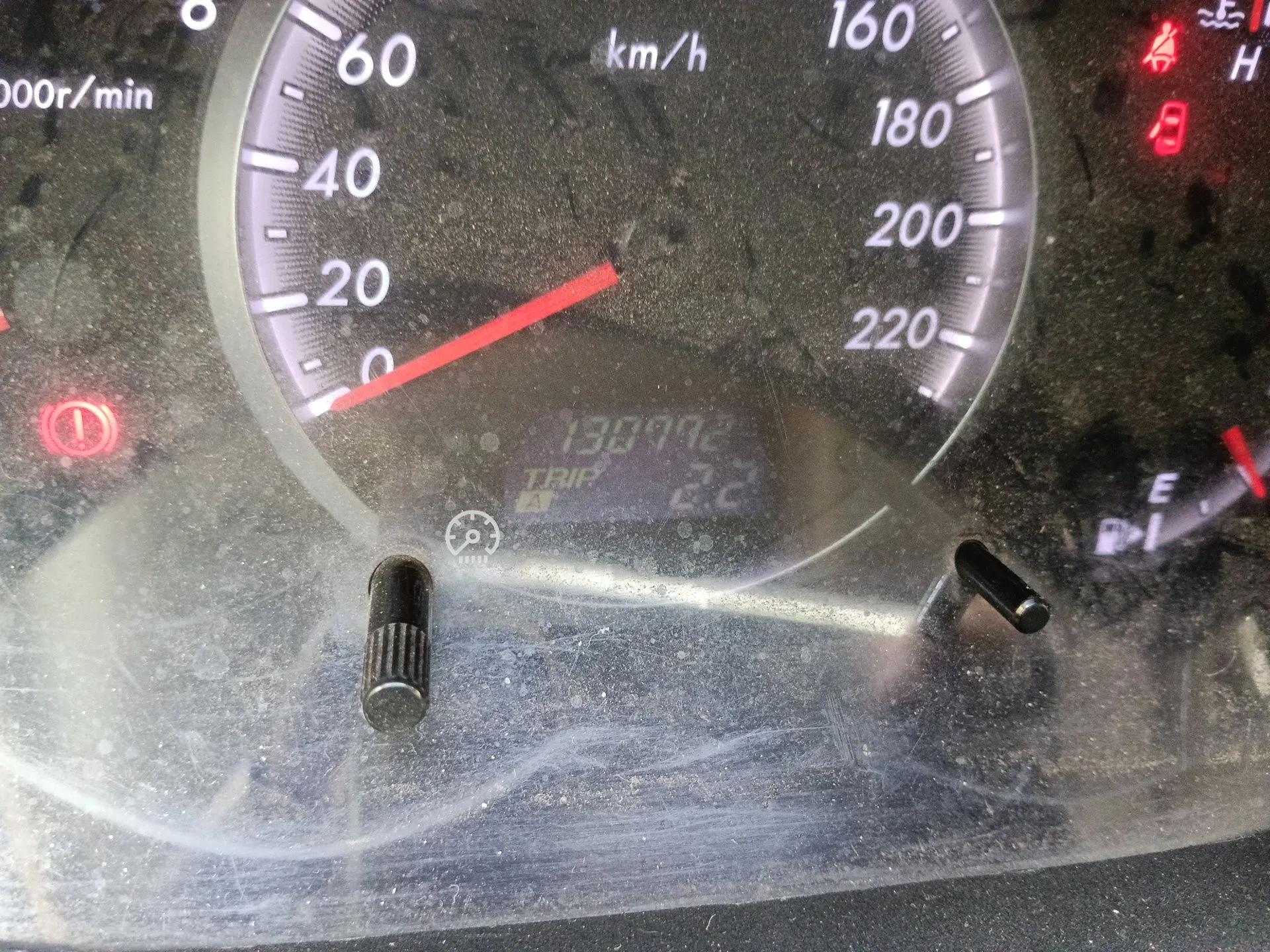 Mazda 5 2008 2.0 Manual Comfort Version — миниатюра 13