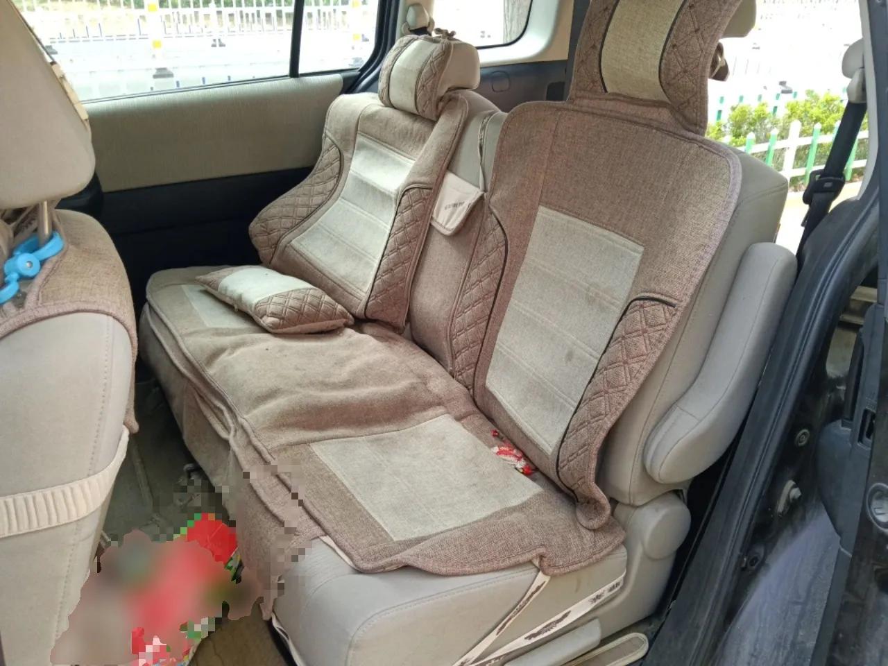 Mazda 5 2008 2.0 Manual Comfort Version — миниатюра 18