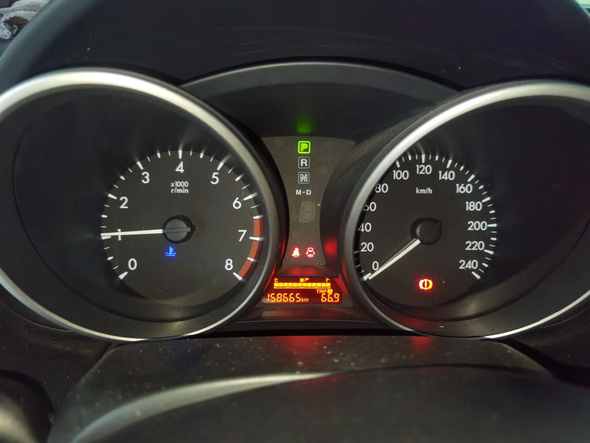 Mazda 5 2013 2.0L Automatic Luxury Edition — миниатюра 12