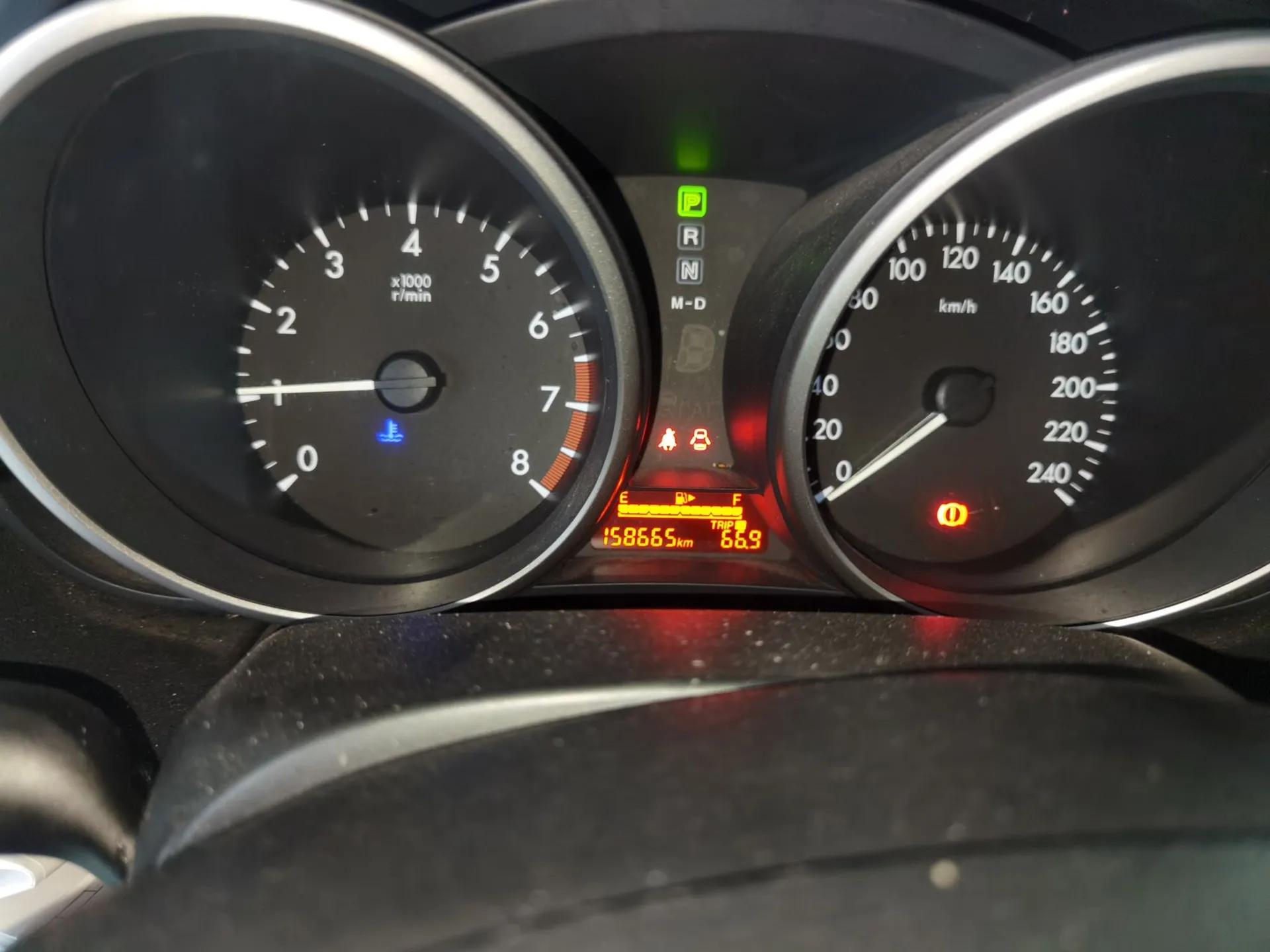 Mazda 5 2013 2.0L Automatic Luxury Edition — миниатюра 13