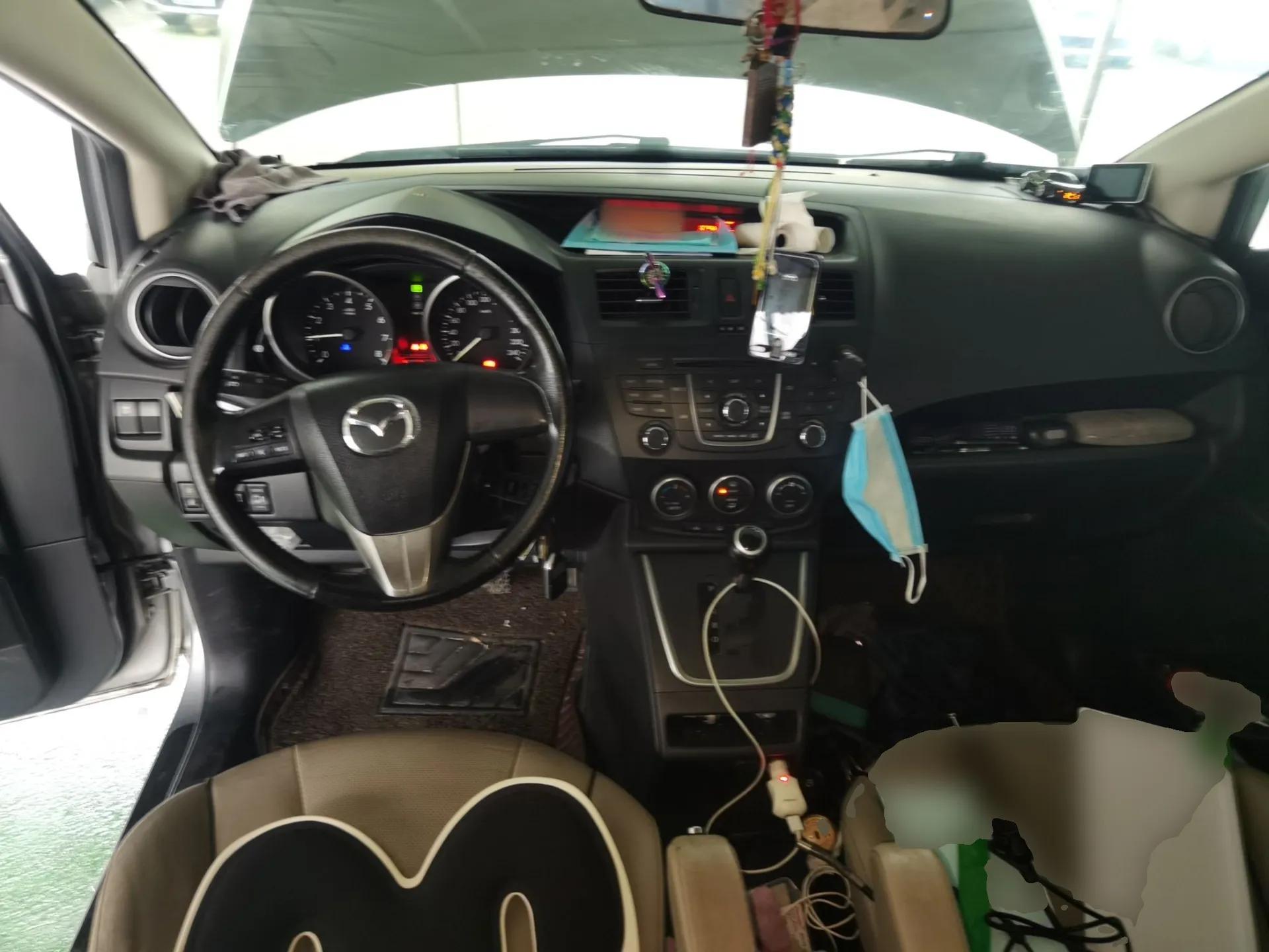 Mazda 5 2013 2.0L Automatic Luxury Edition — миниатюра 10