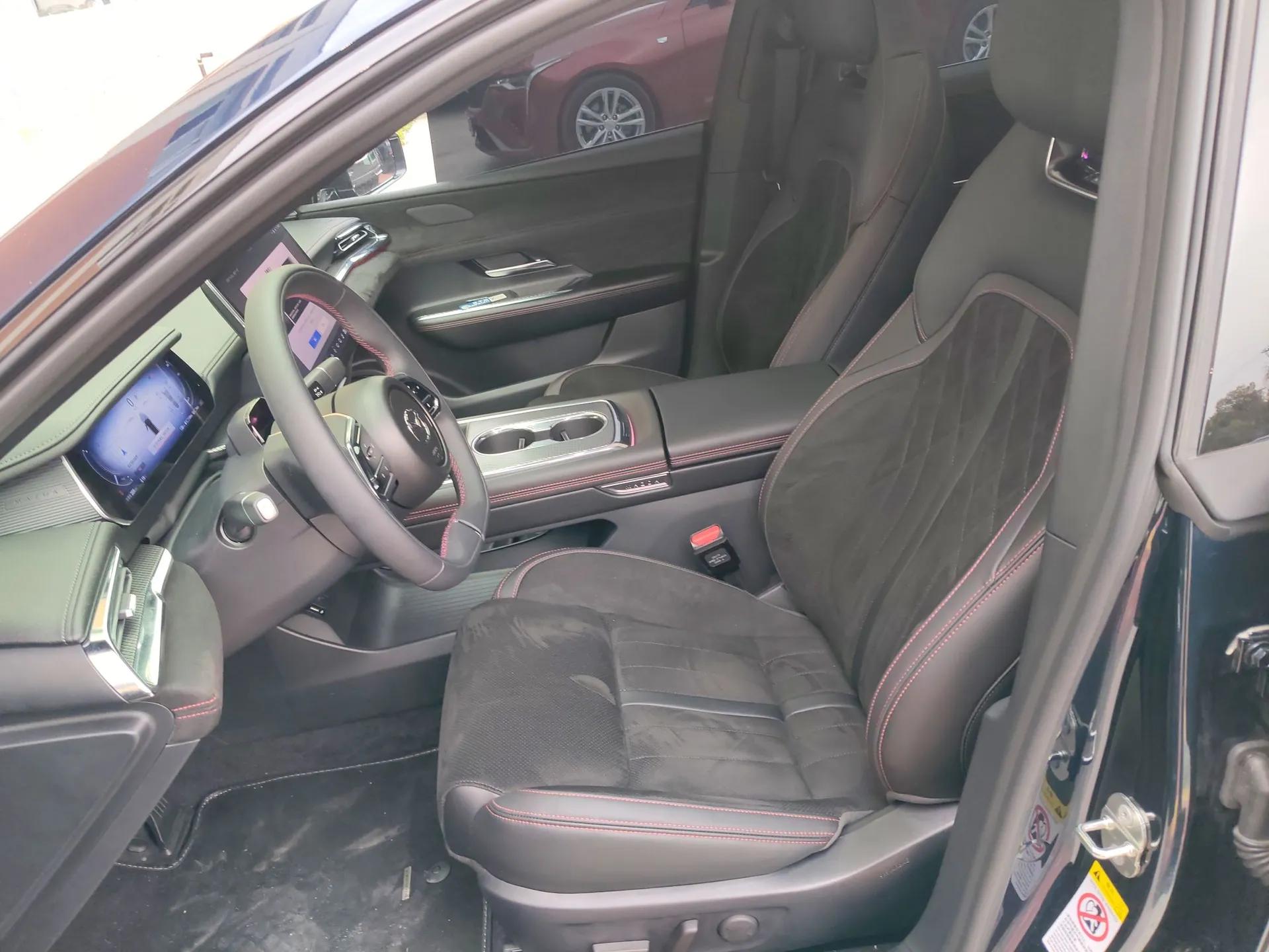 Mazda EZ-6 2025 Range-Extended 200 Zhiya Sport Edition — миниатюра 18