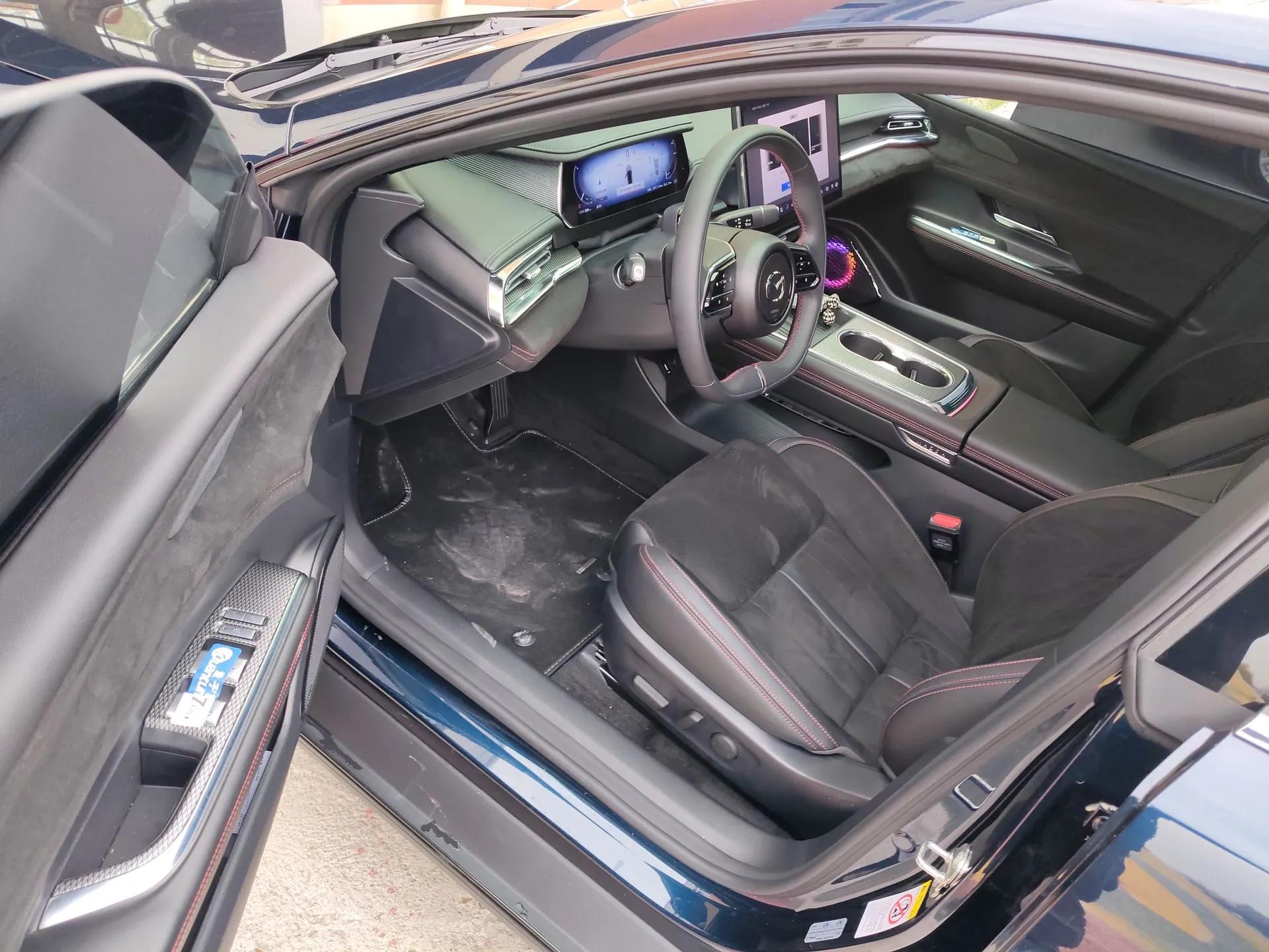 Mazda EZ-6 2025 Range-Extended 200 Zhiya Sport Edition — миниатюра 19