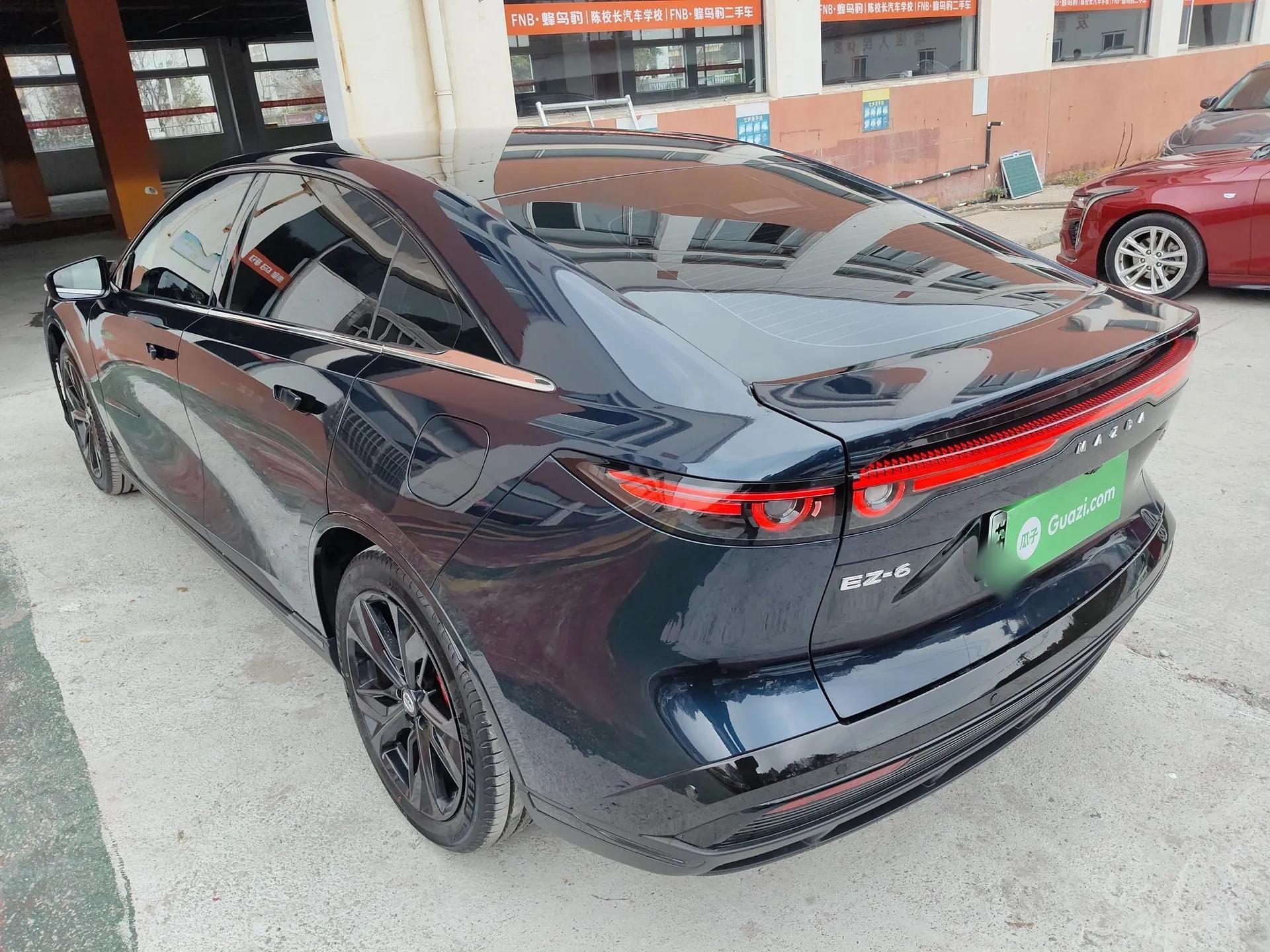 Mazda EZ-6 2025 Range-Extended 200 Zhiya Sport Edition — миниатюра 4