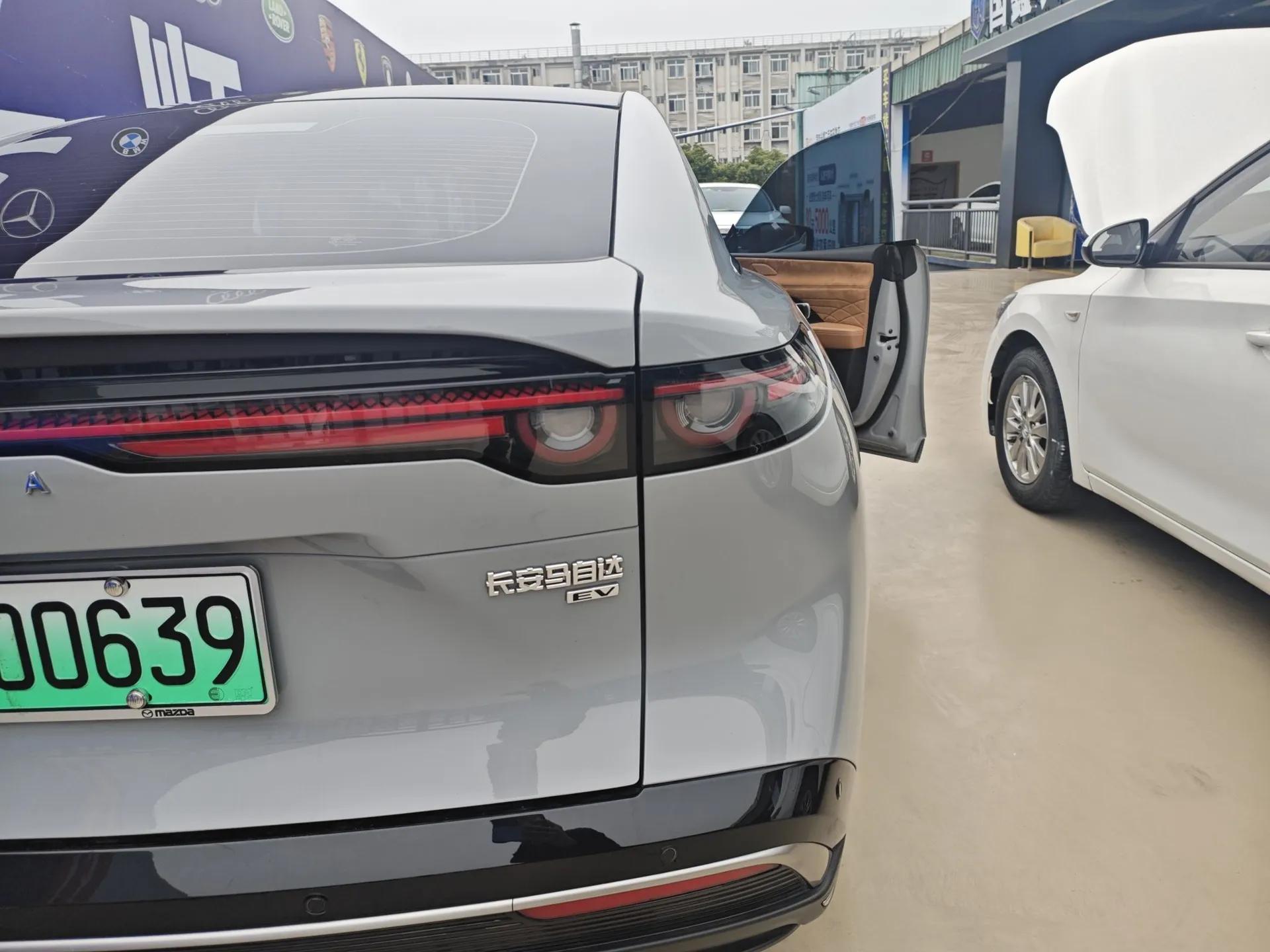 Mazda EZ-6 2025 Pure Electric 600 Zhiya Sport Edition — миниатюра 8
