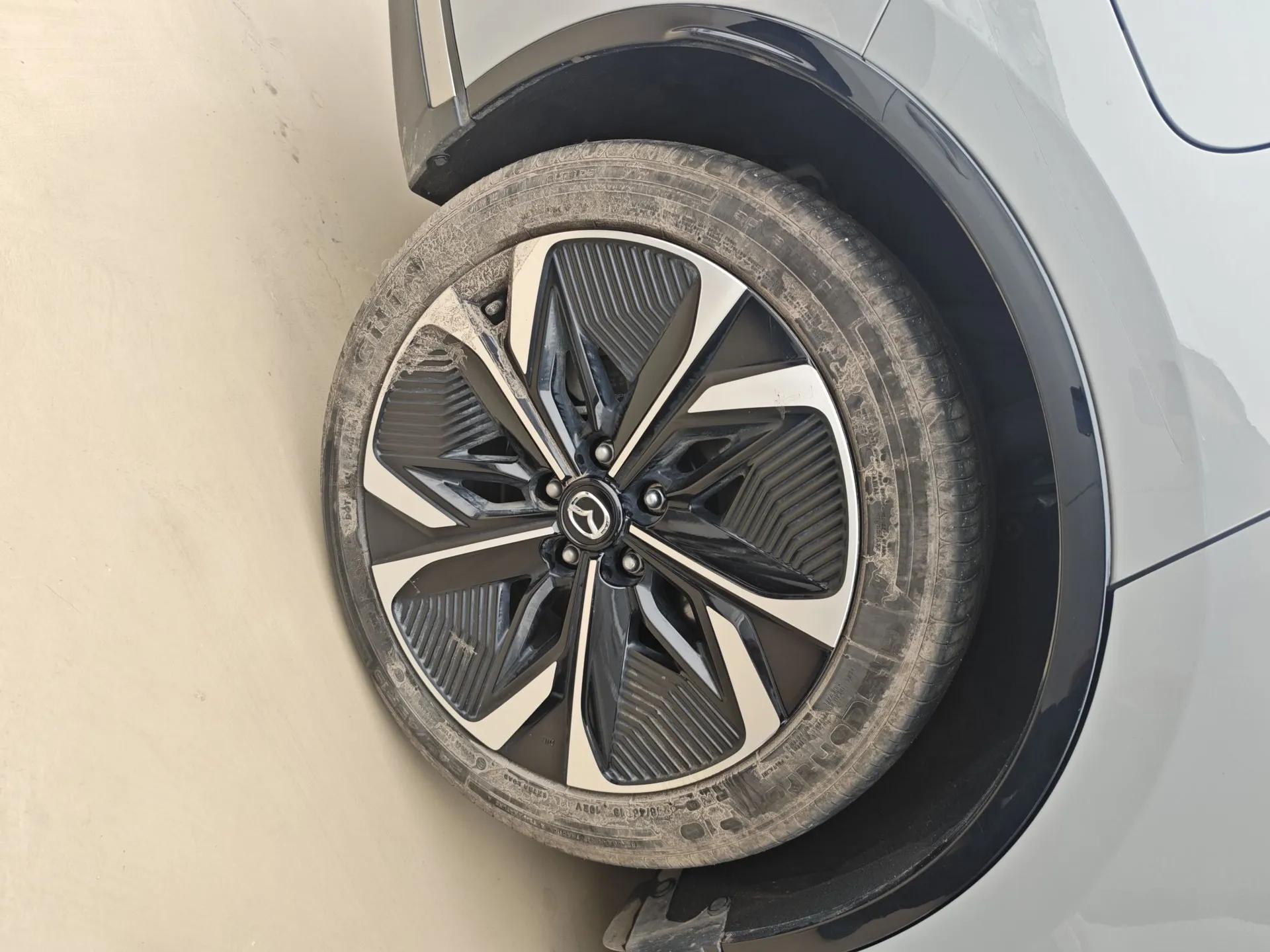 Mazda EZ-6 2025 Pure Electric 600 Zhiya Sport Edition — миниатюра 10