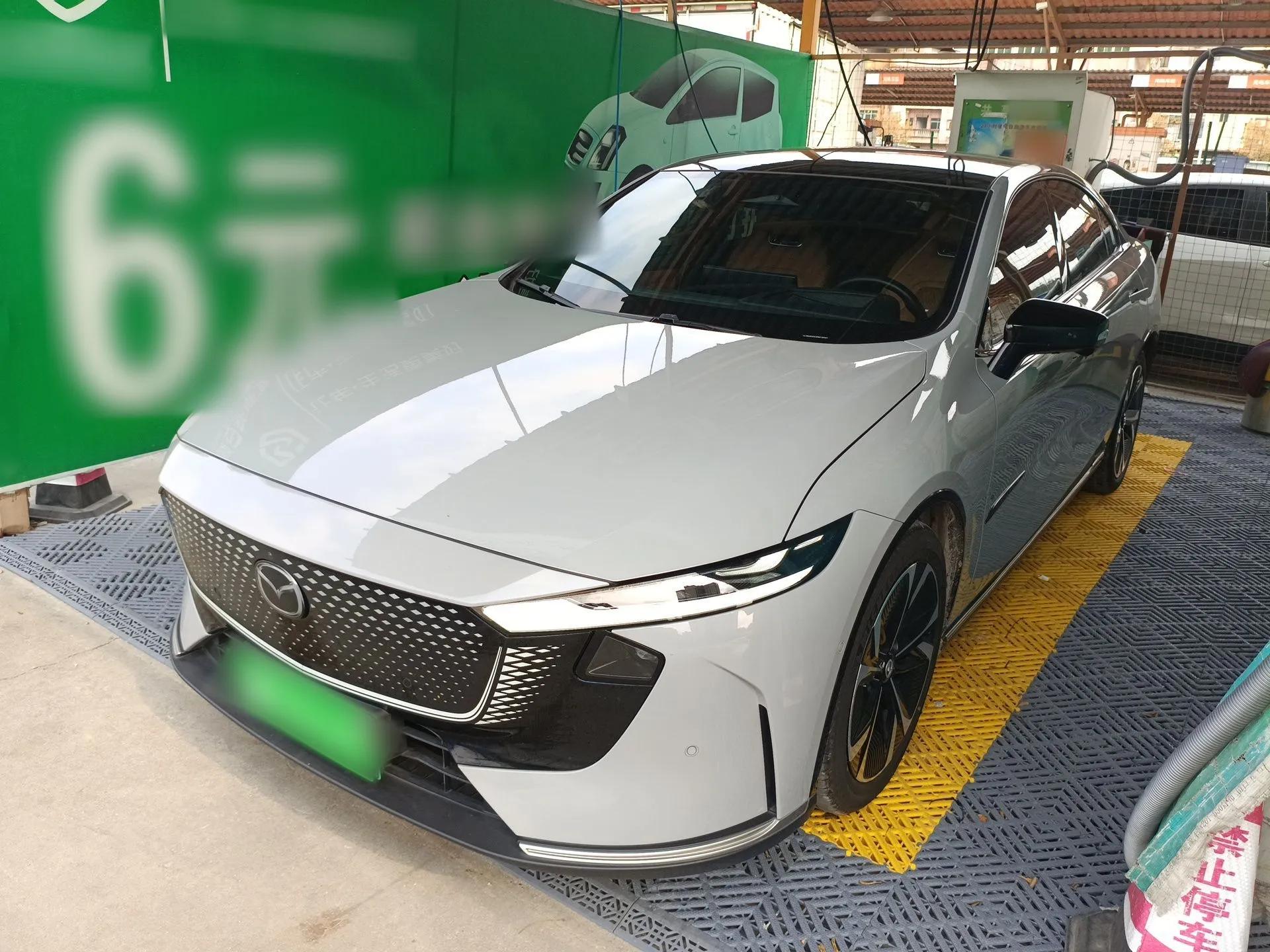 Mazda EZ-6 2024 Pure Electric 600 ZhiZun Edition — миниатюра 1