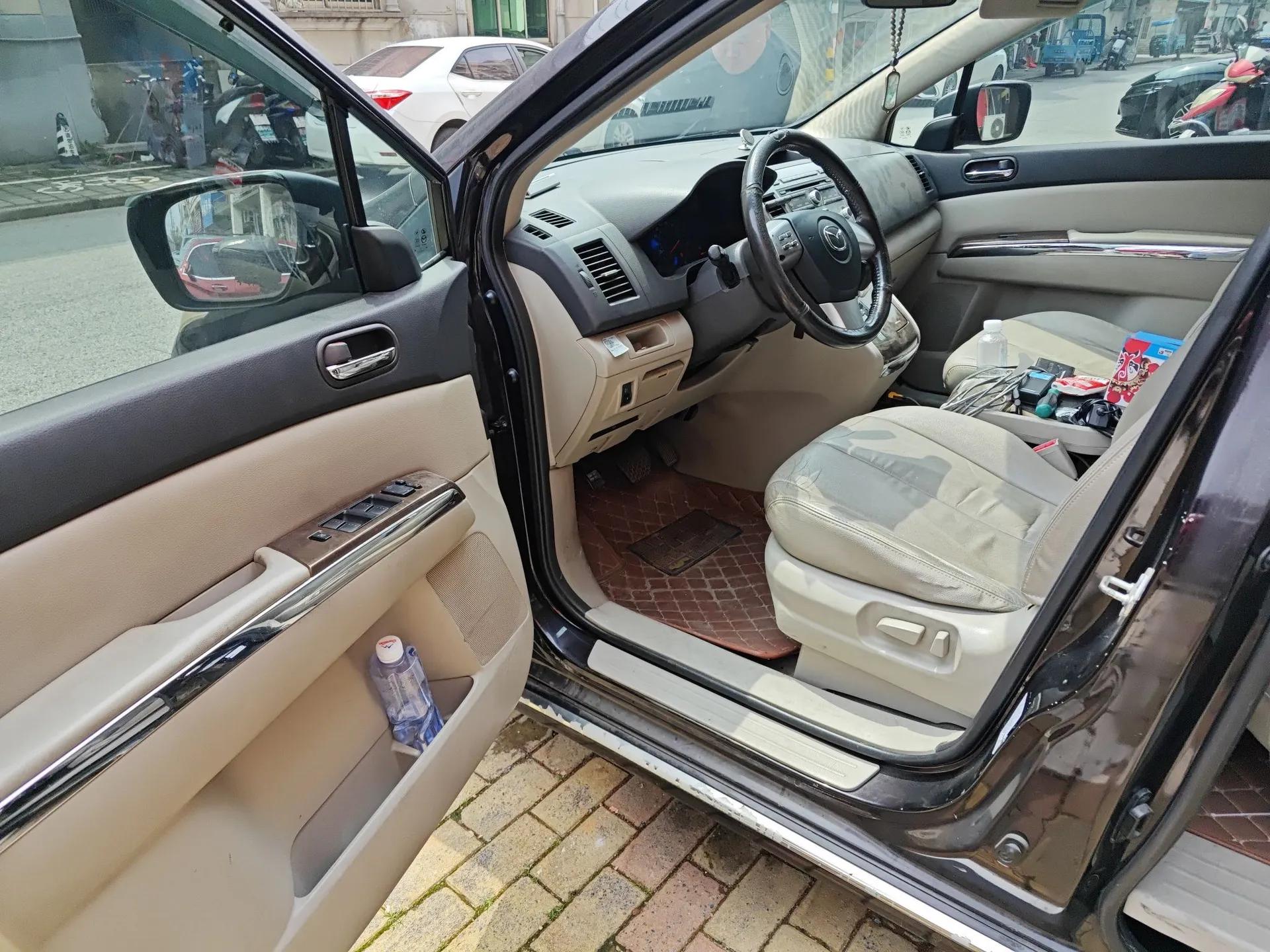 Mazda 8 2013 2.5L Deluxe Edition — миниатюра 17