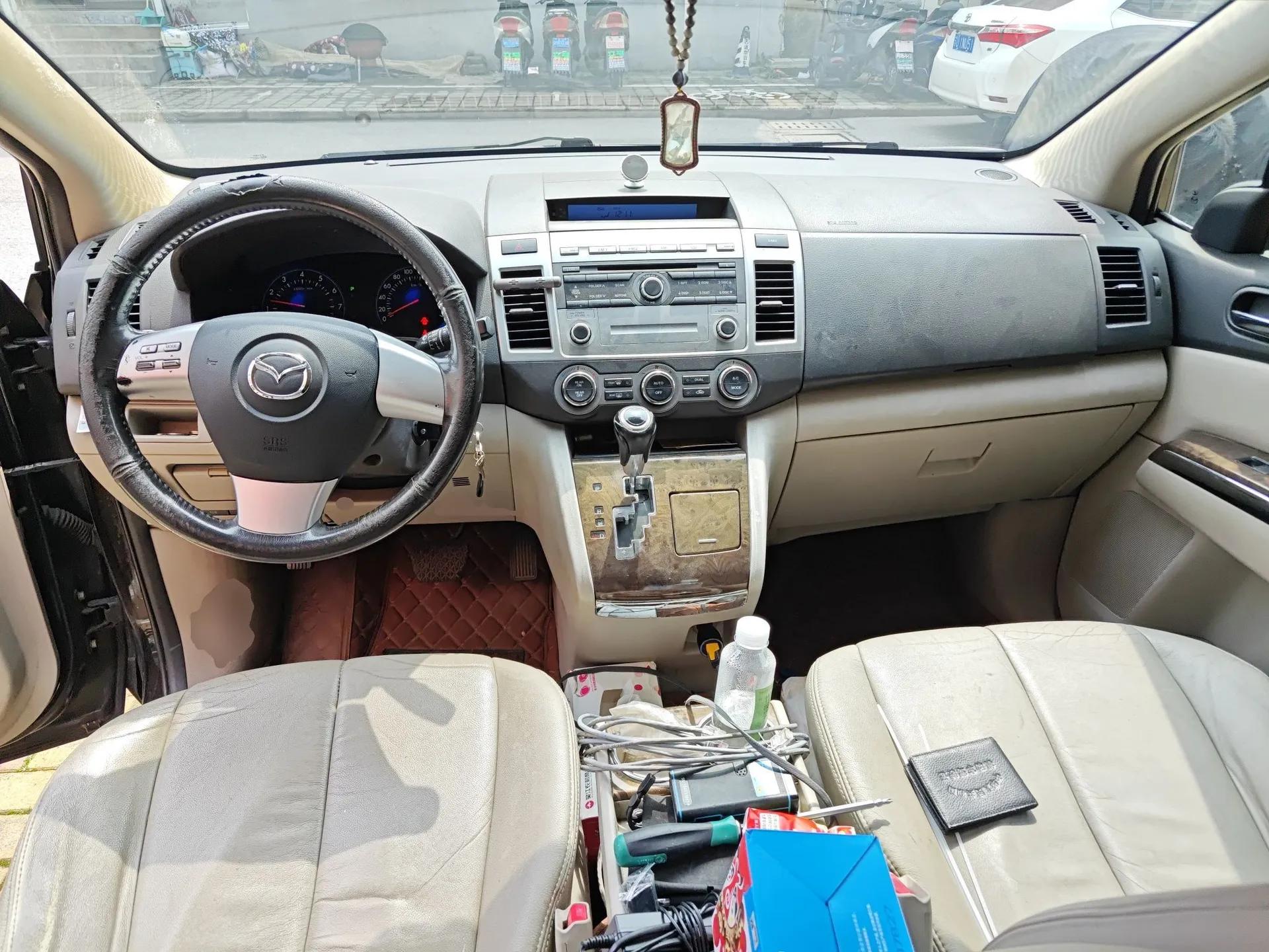 Mazda 8 2013 2.5L Deluxe Edition — миниатюра 10