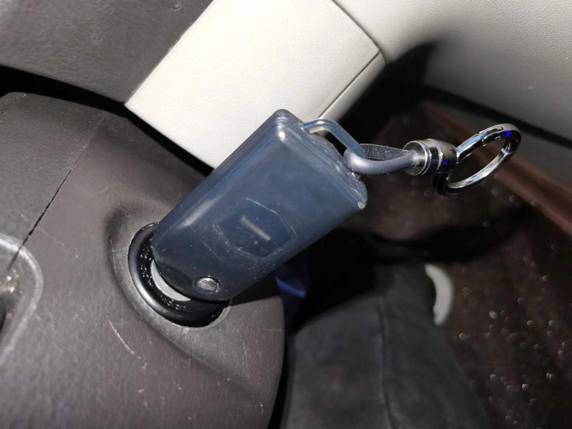 Mazda 8 2013 2.5L Elite Edition — миниатюра 9