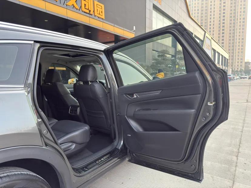 Mazda CX-8 2019 2.5L Four-Wheel Drive Deluxe Edition — миниатюра 22